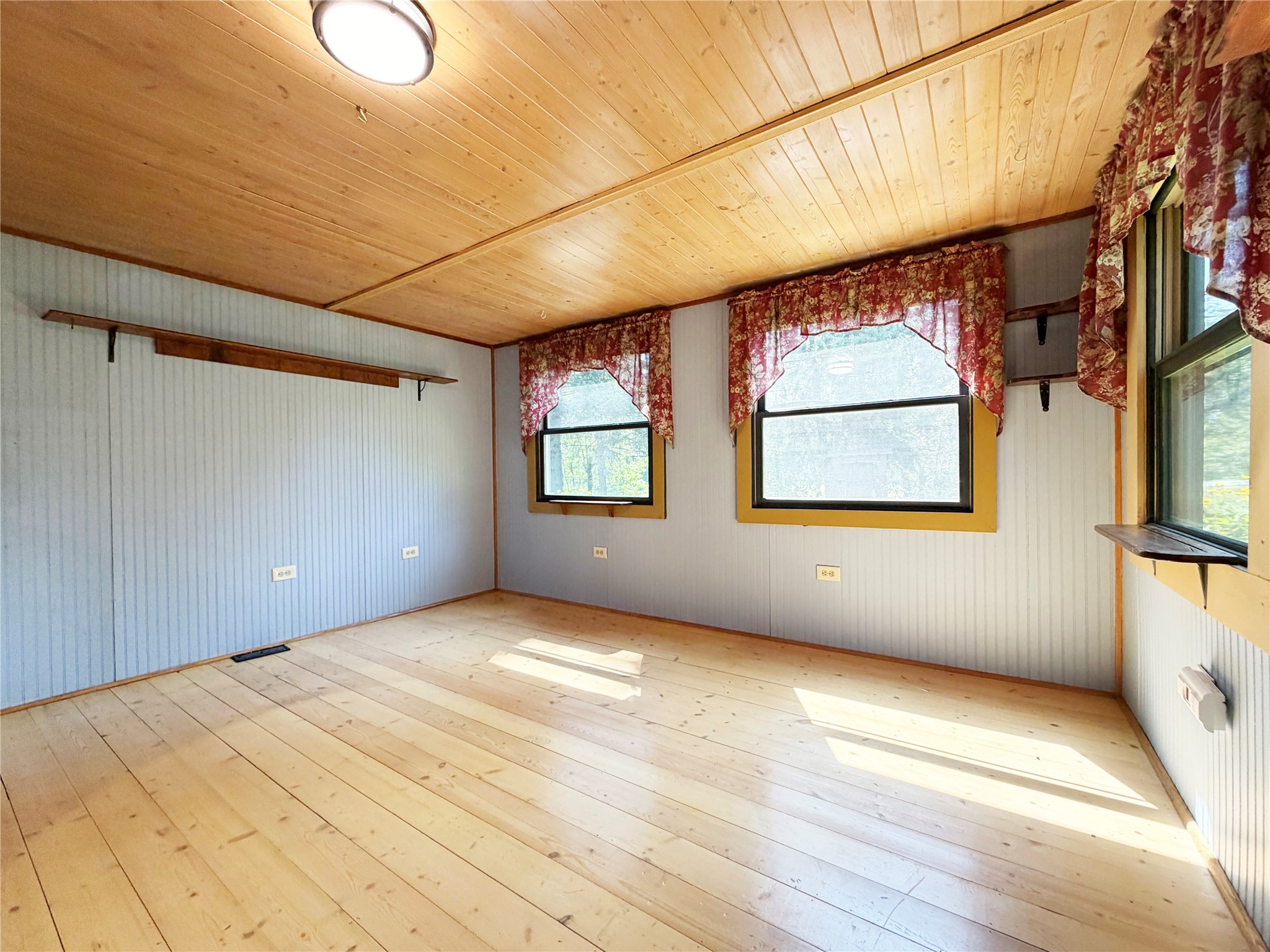 6625 N State Highway 27 Property Photo 8