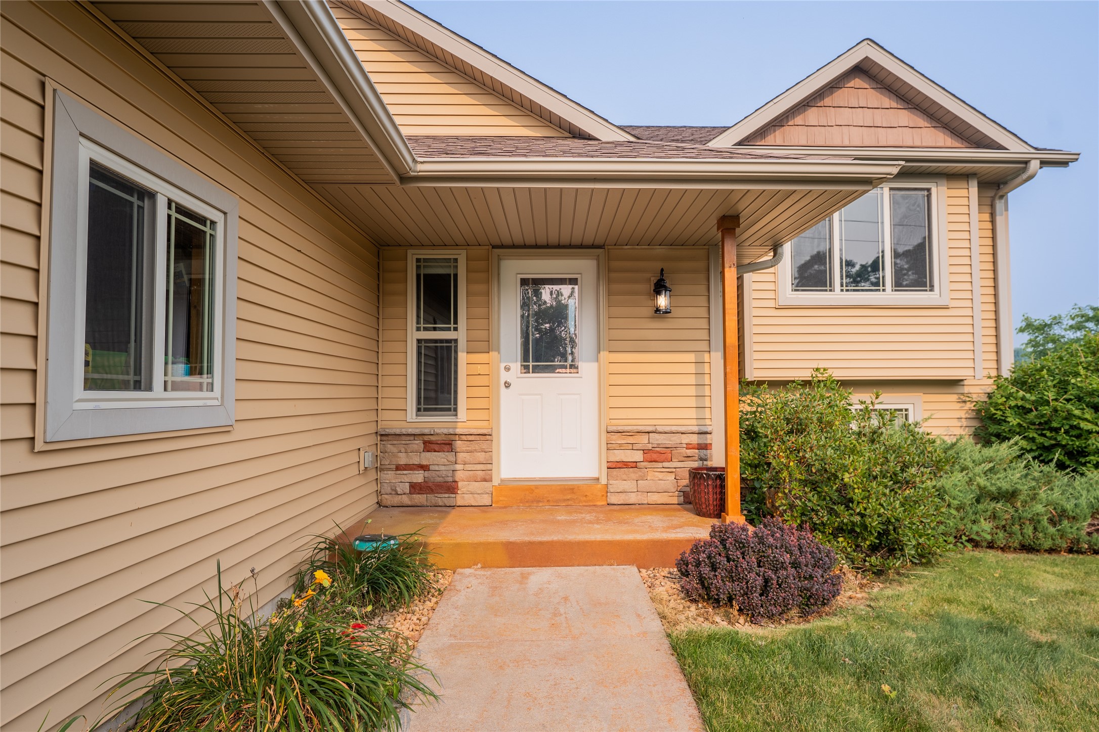 4552 117th Street Property Photo 2