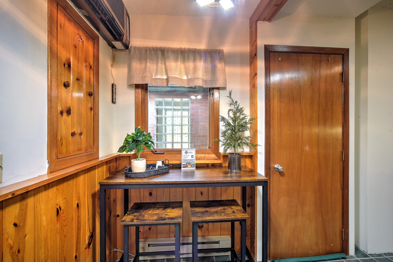 7350 Fir Street E Property Photo 7