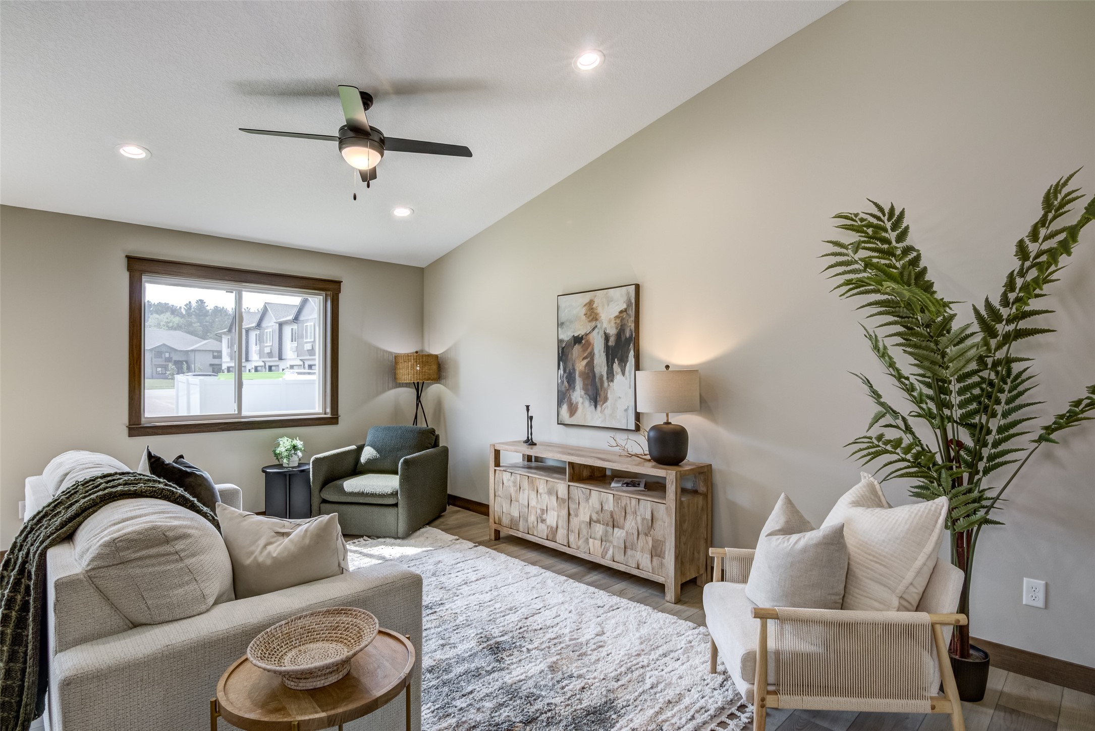 700 Sequoia Drive Property Photo 4