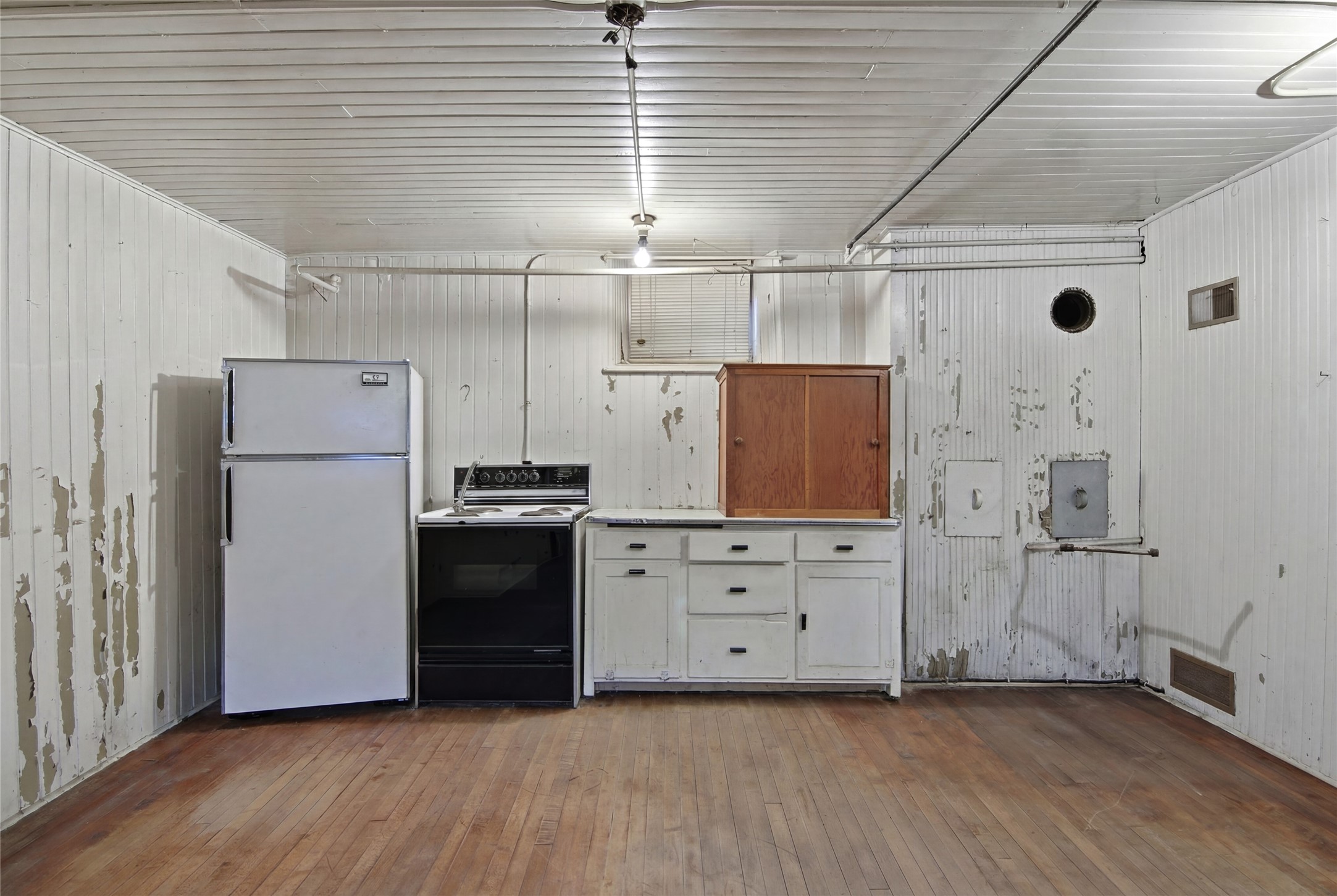 751 2nd Avenue Property Photo 17