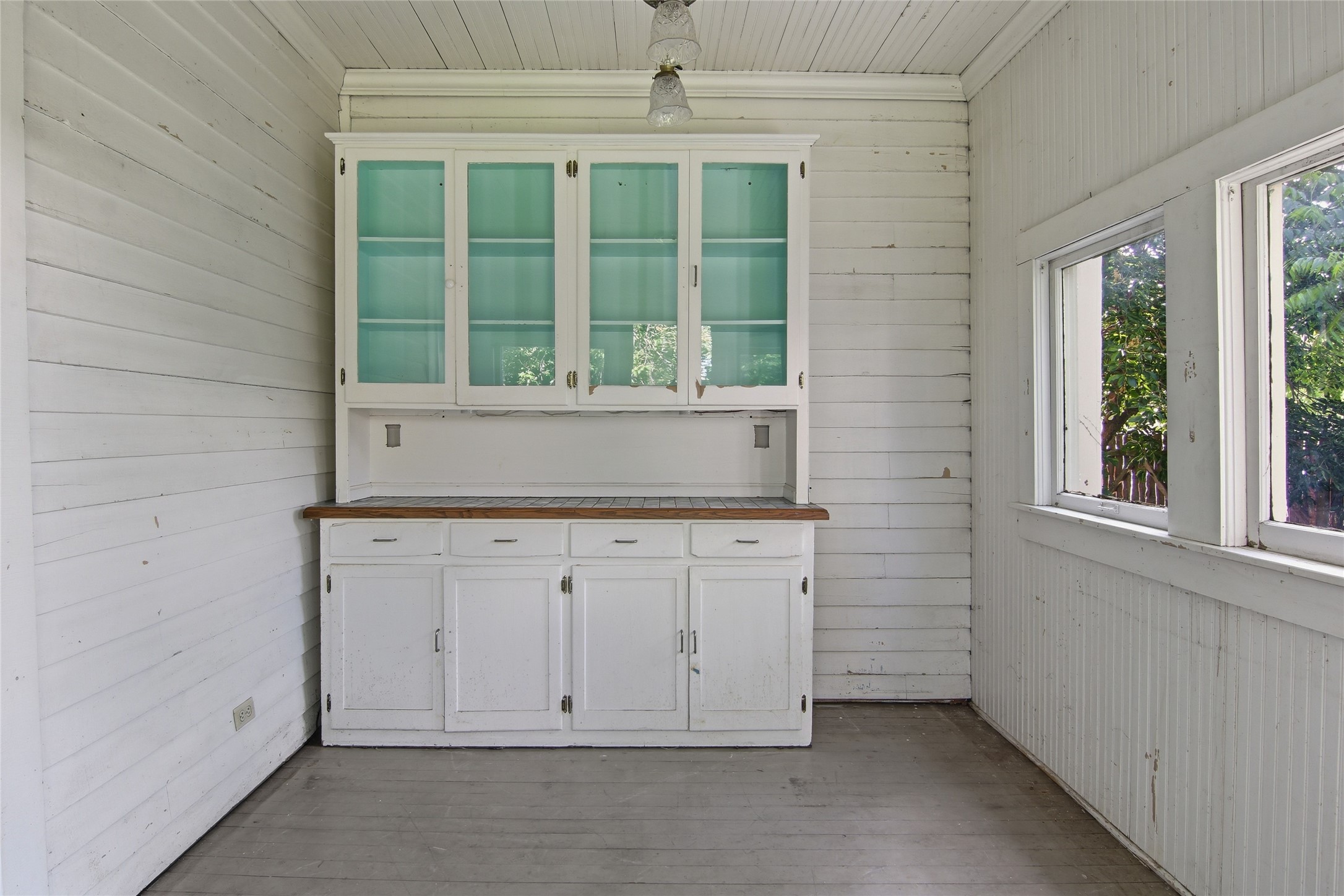 751 2nd Avenue Property Photo 20