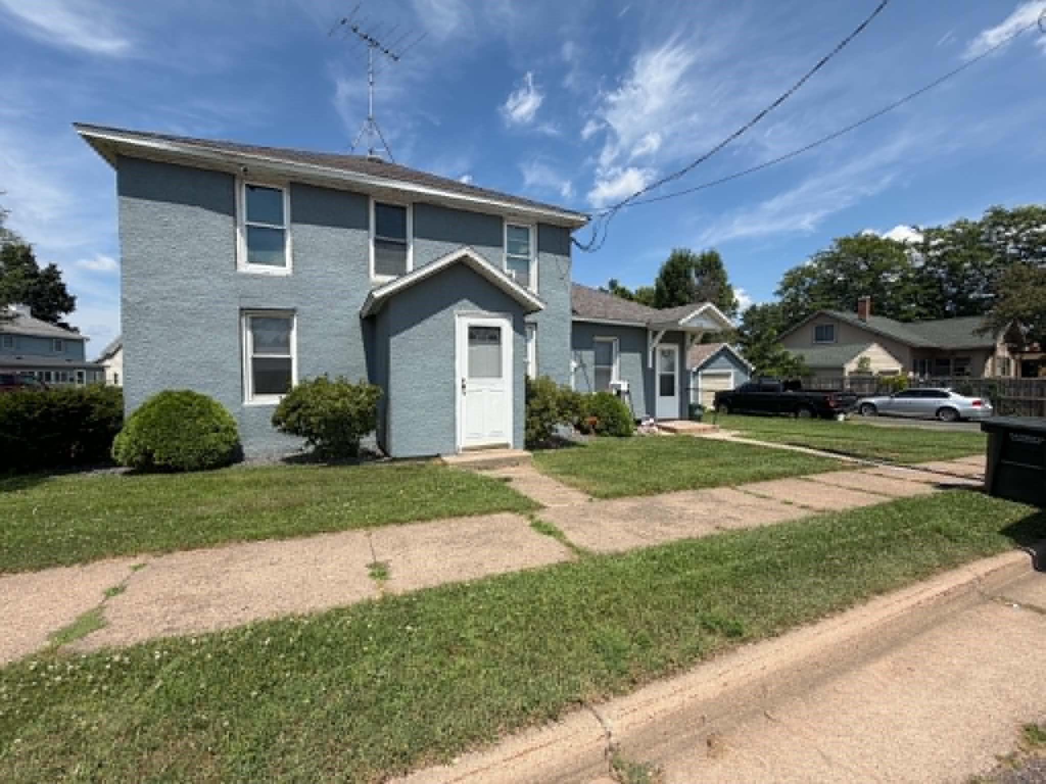 226 Birch Street W 226 & 228 Property Photo 12