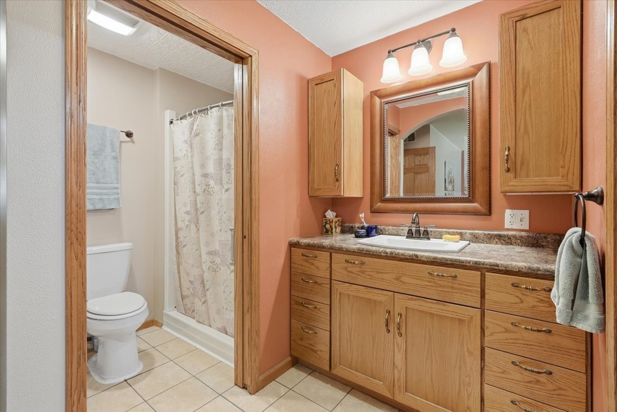 W744 Golfview Drive Property Photo 17