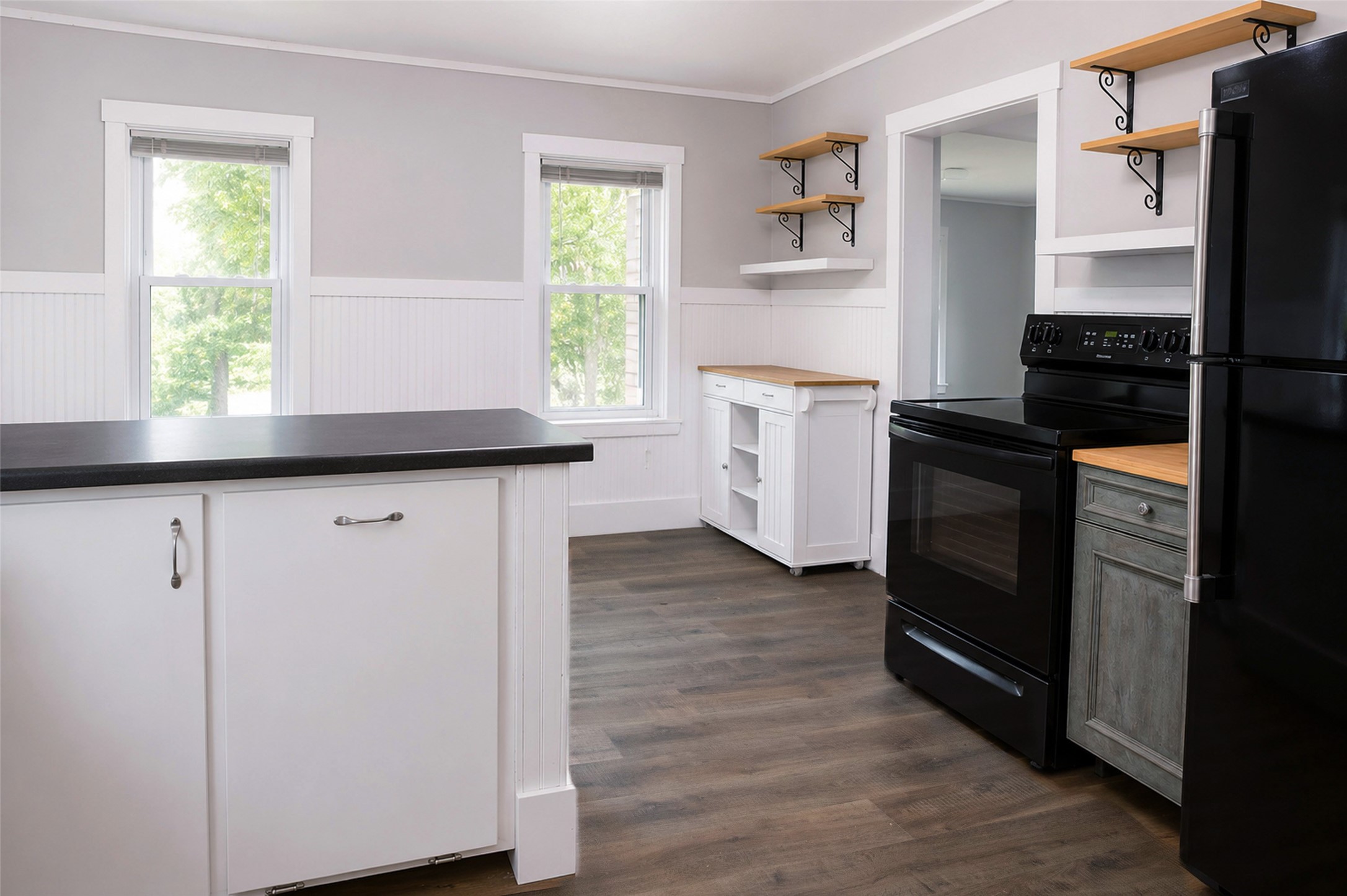 1015 Sheridan Road Property Photo 6