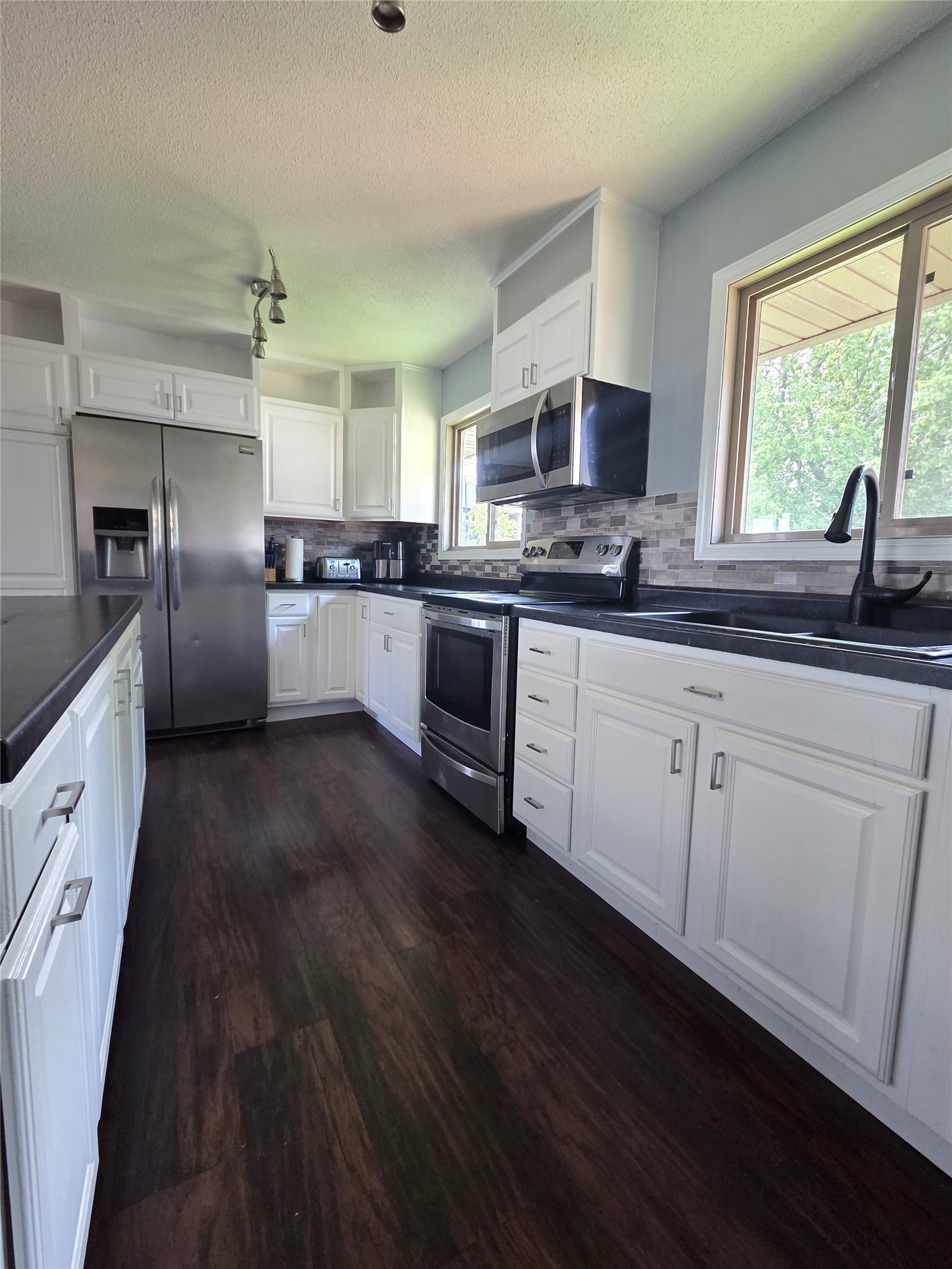 510 Skyview Avenue Property Photo 5