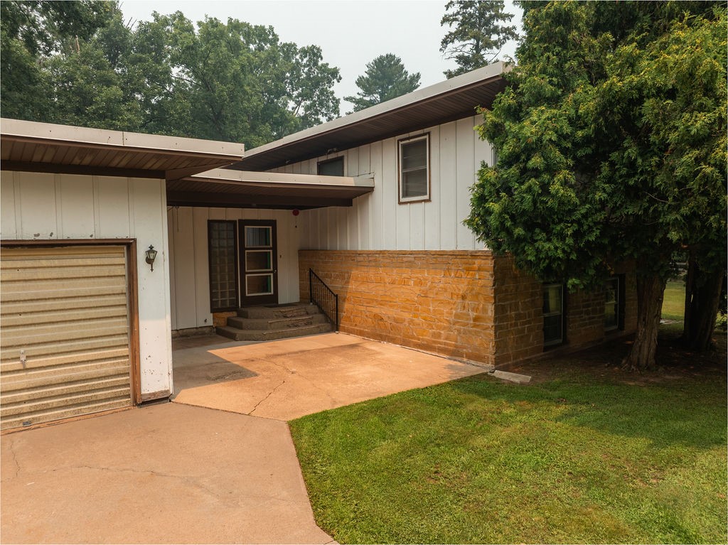 2262 23rd Avenue Property Photo 2
