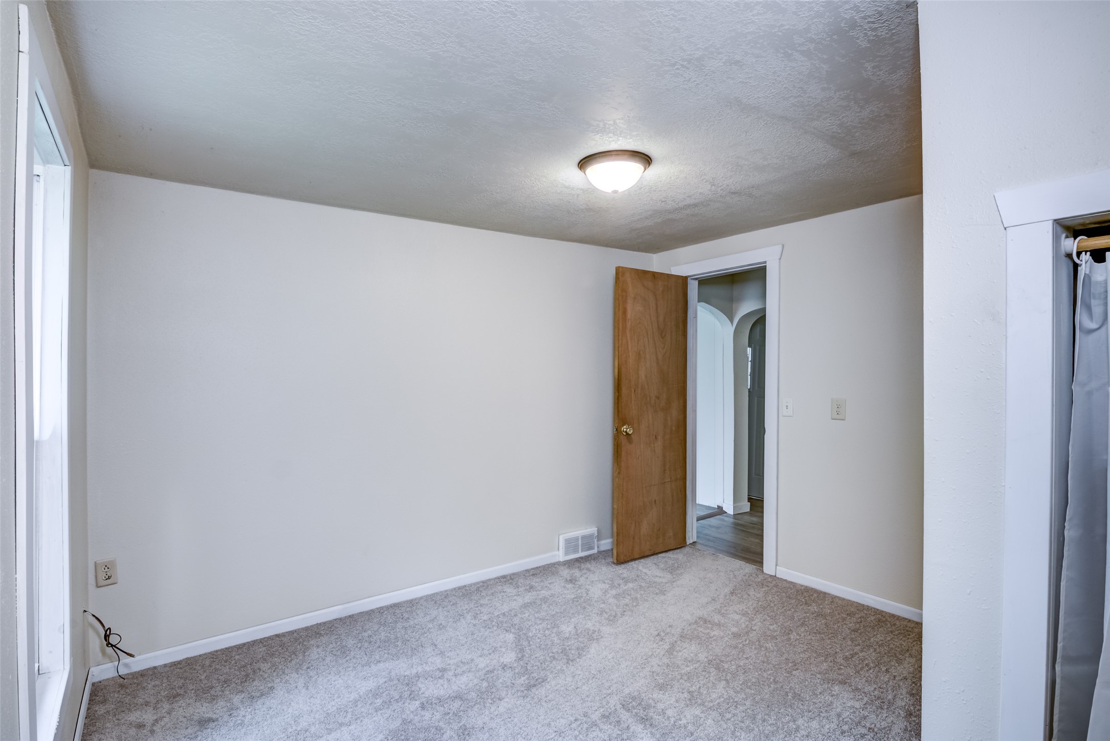 317 Stanley Street Property Photo 14