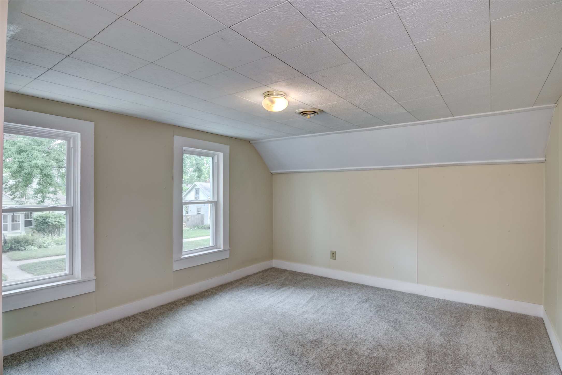 317 Stanley Street Property Photo 15