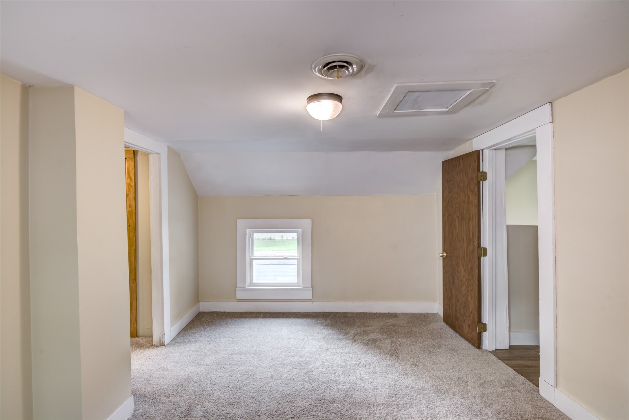 317 Stanley Street Property Photo 18