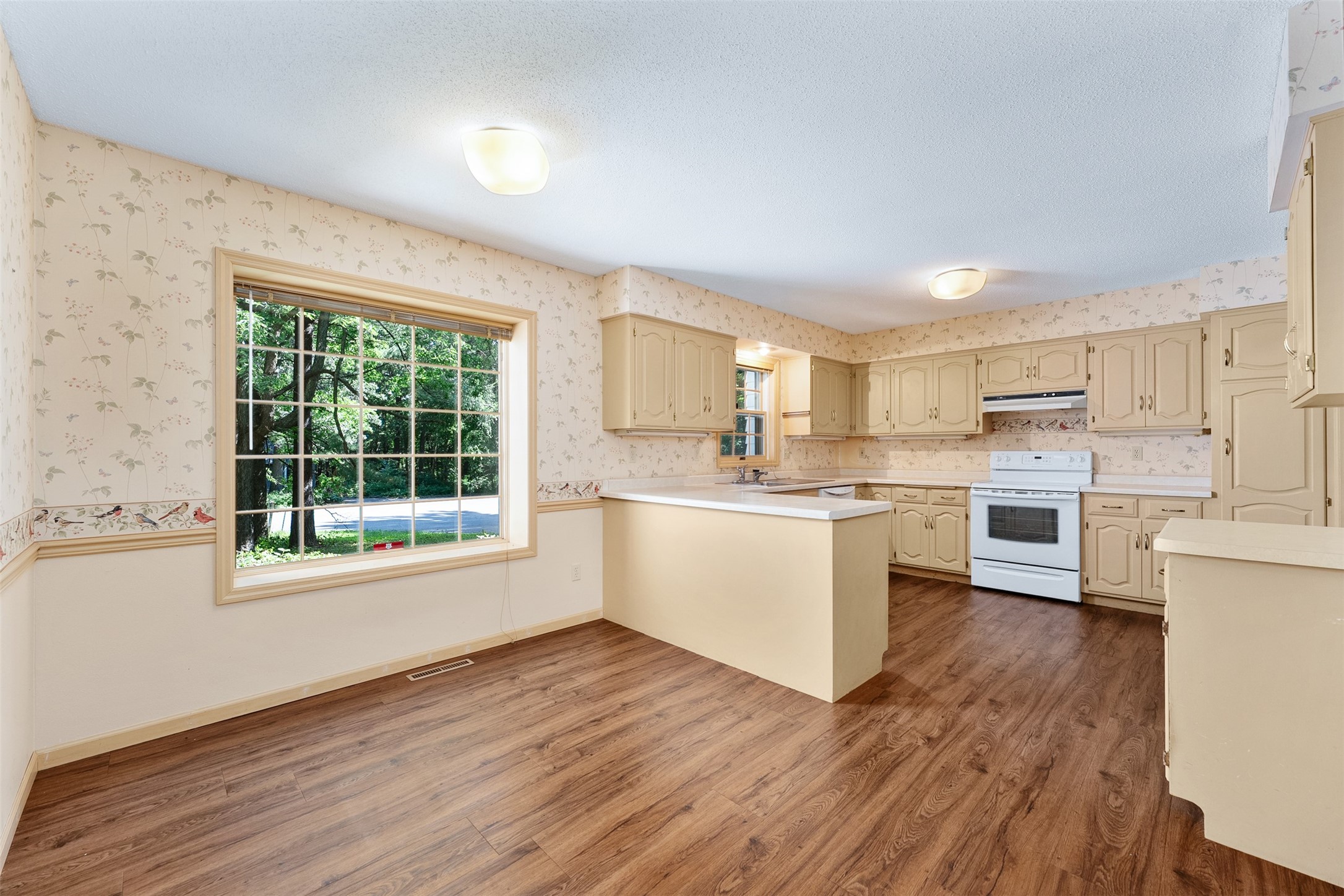 137 Canterbury Road Property Photo 8