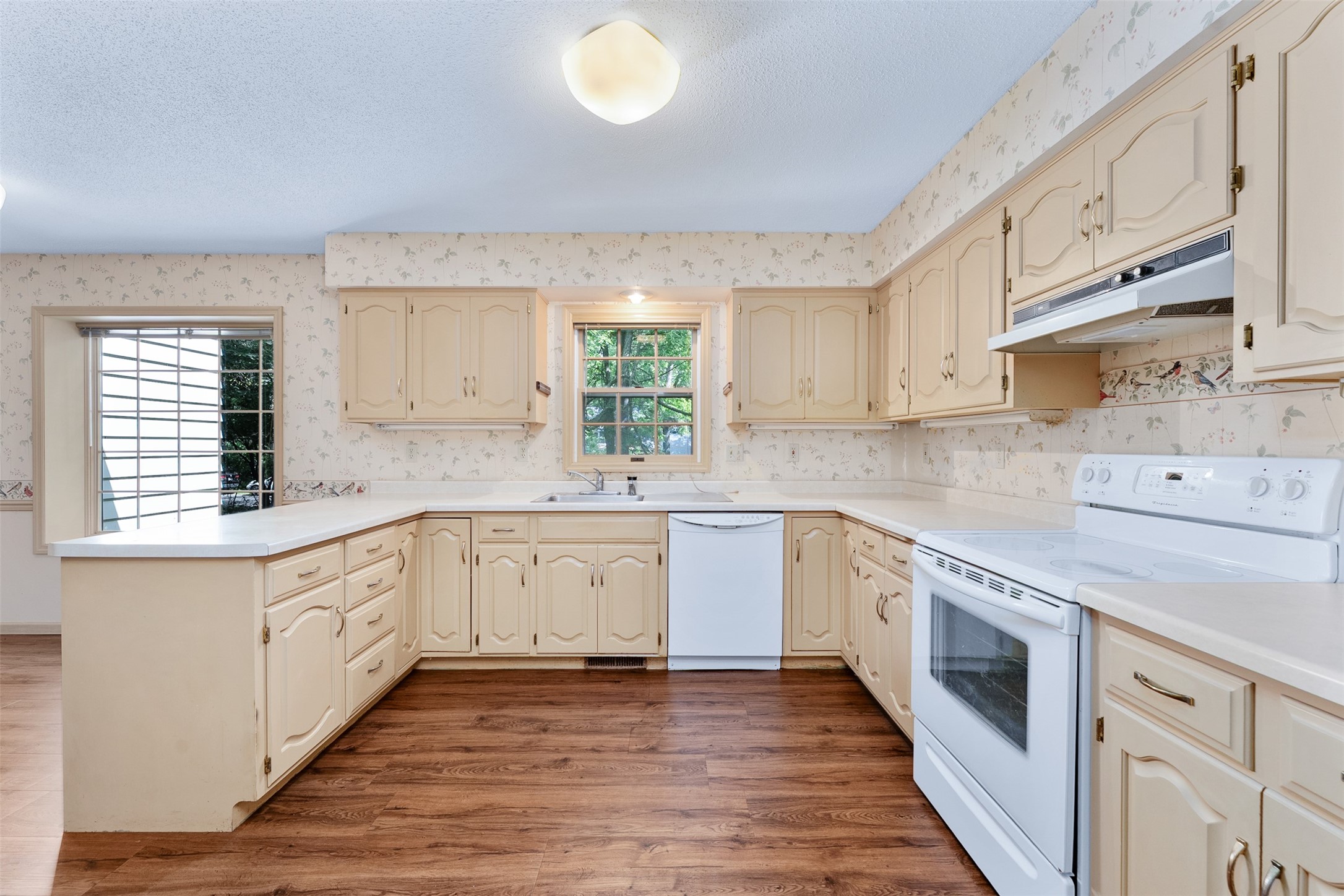 137 Canterbury Road Property Photo 11