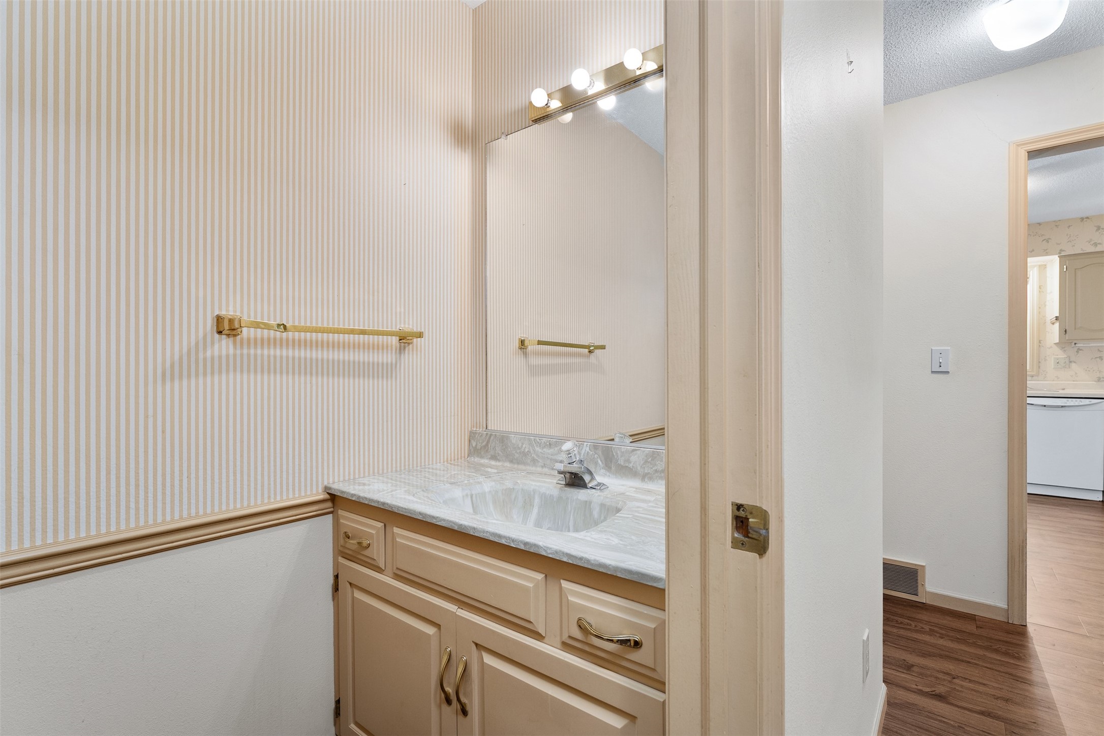 137 Canterbury Road Property Photo 13