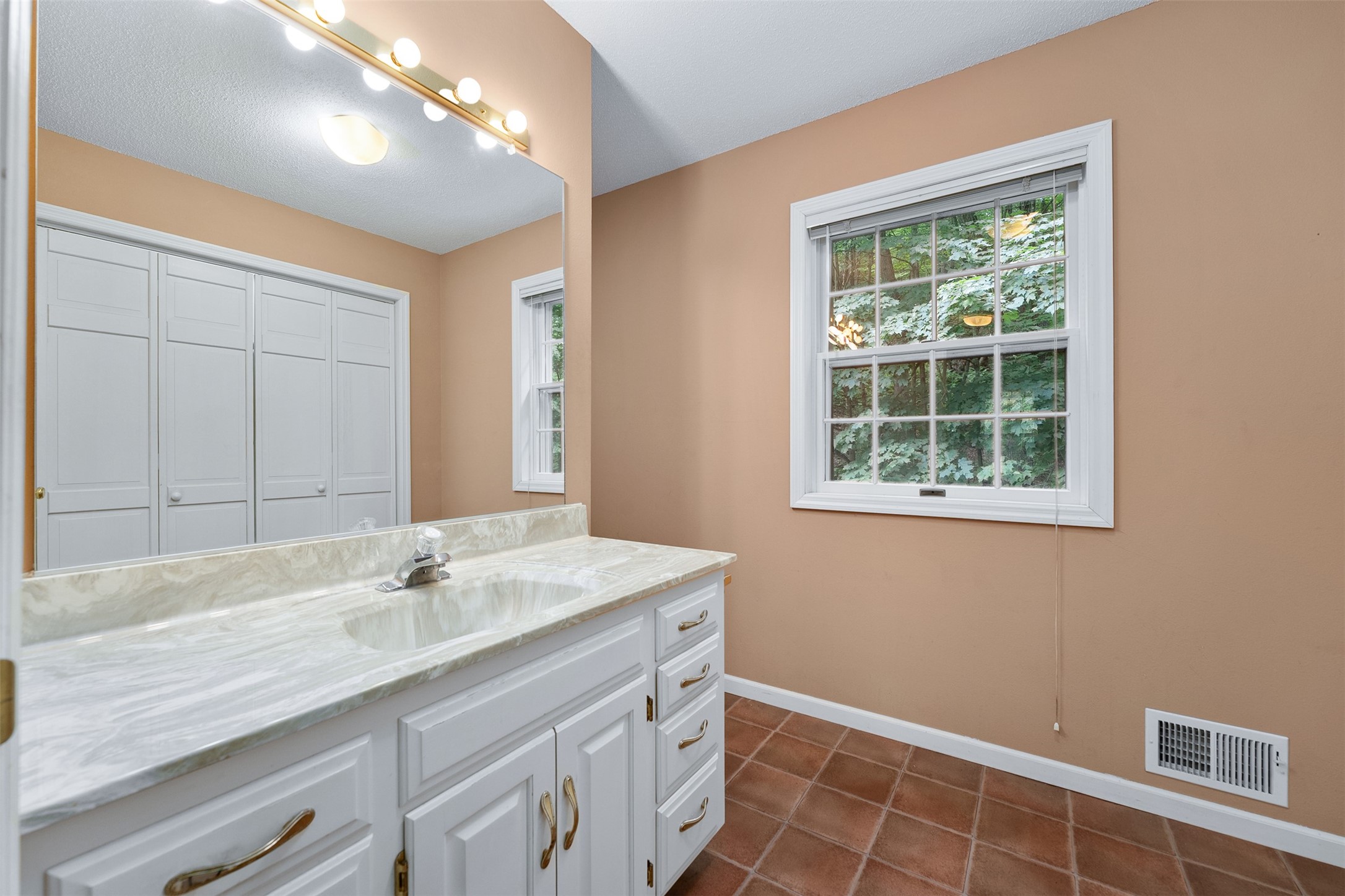 137 Canterbury Road Property Photo 20