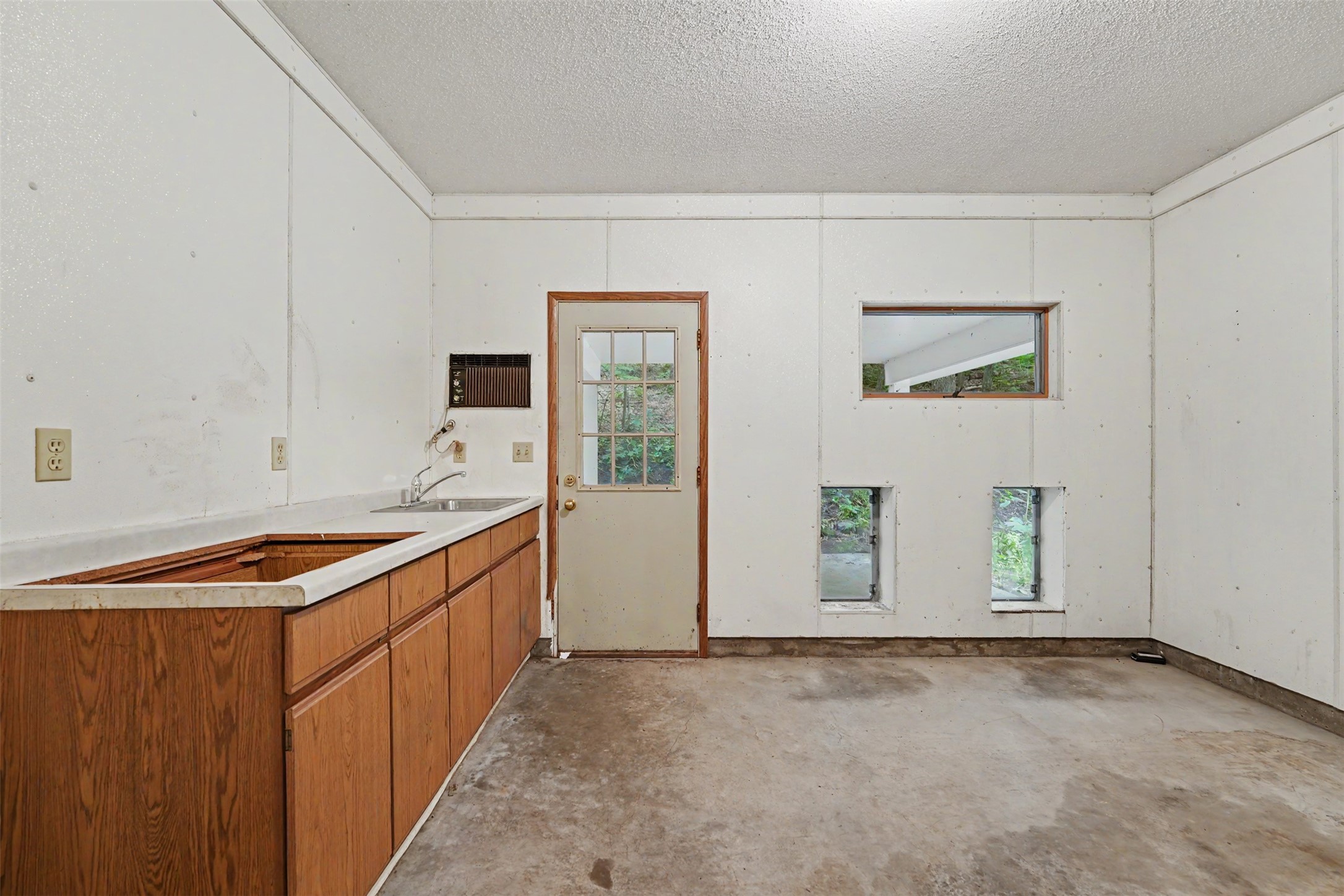 137 Canterbury Road Property Photo 31