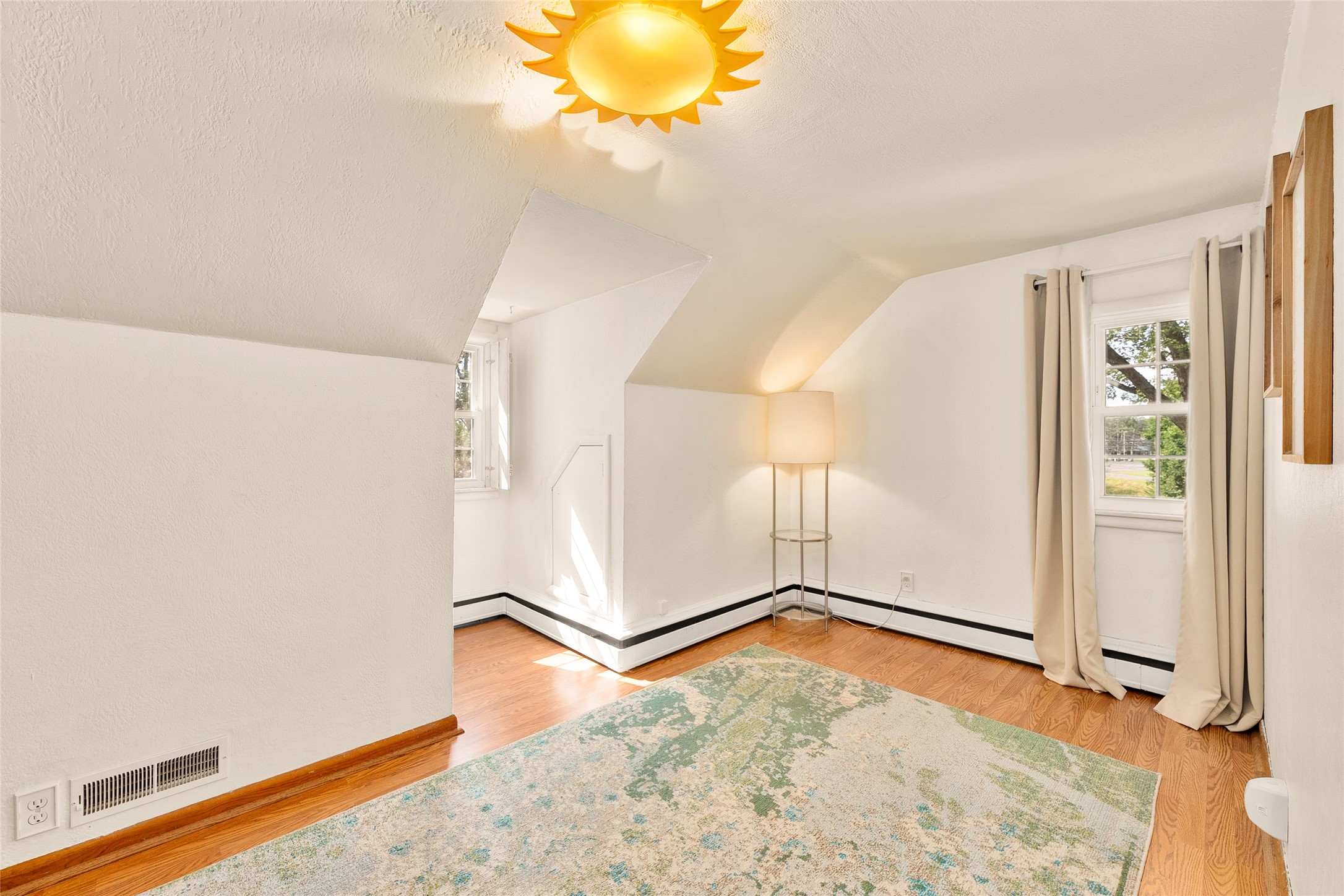 3305 Halsey Street Property Photo 25