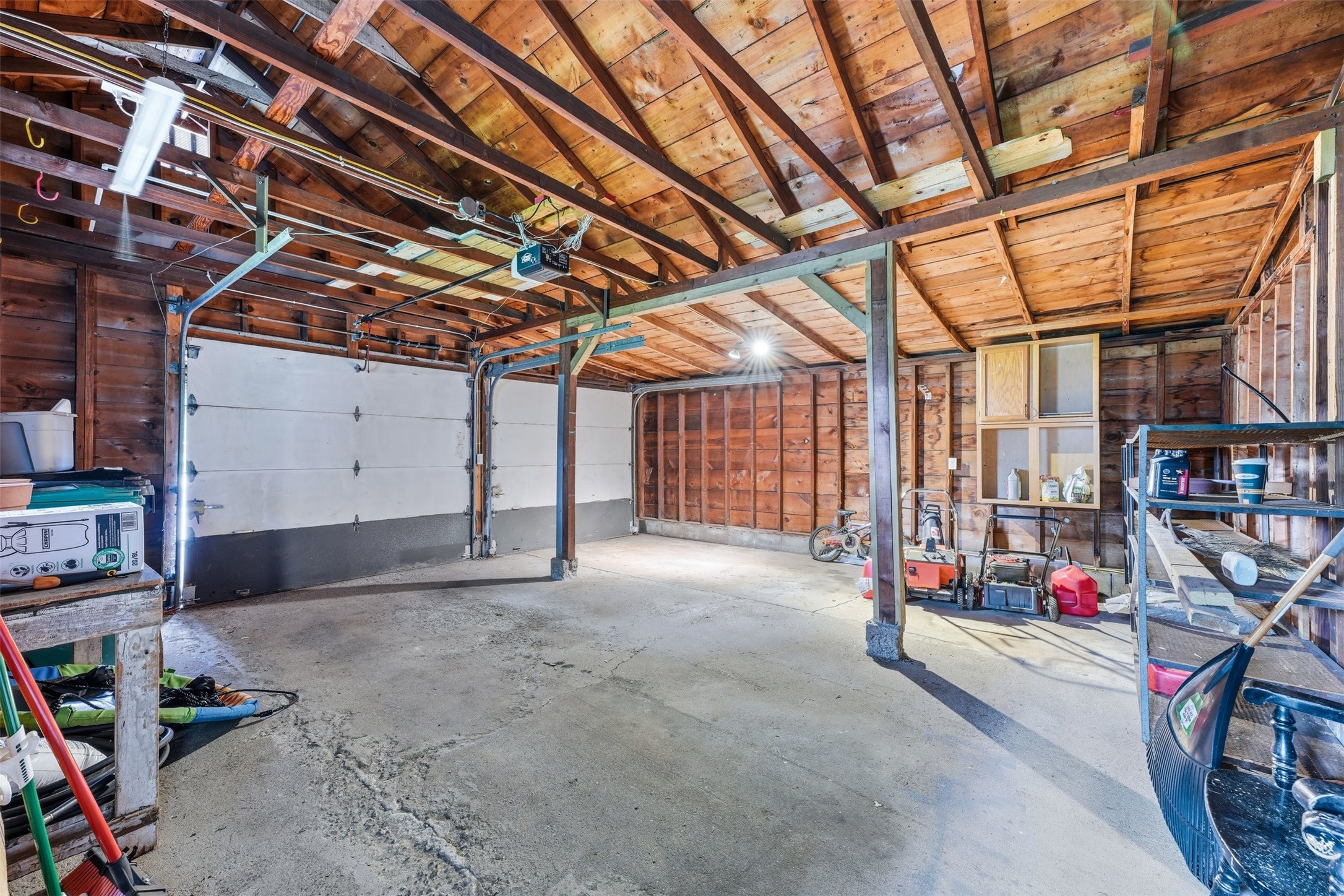 3305 Halsey Street Property Photo 34