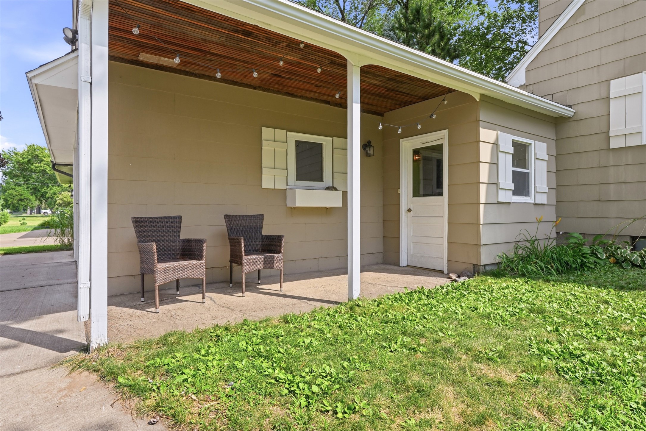 3305 Halsey Street Property Photo 42