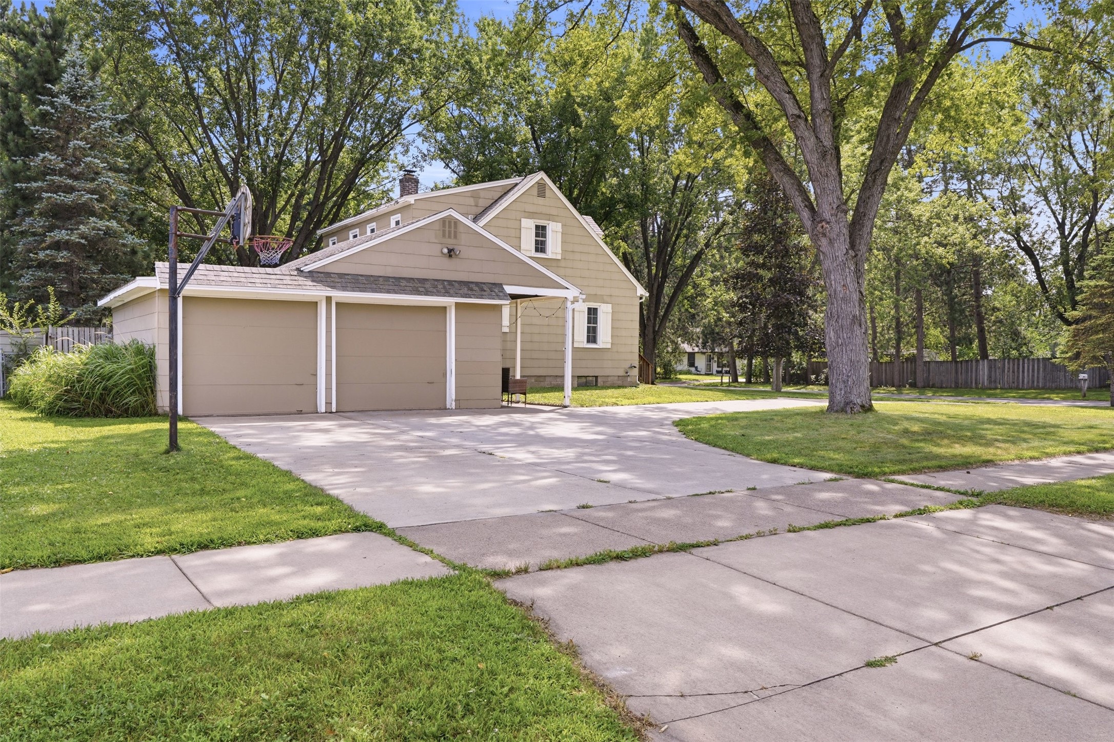 3305 Halsey Street Property Photo 43