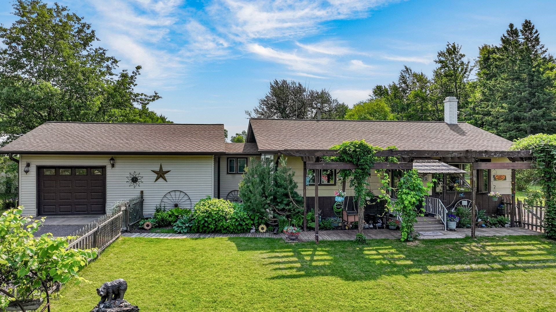 1106 N Canaday Road Property Photo 2