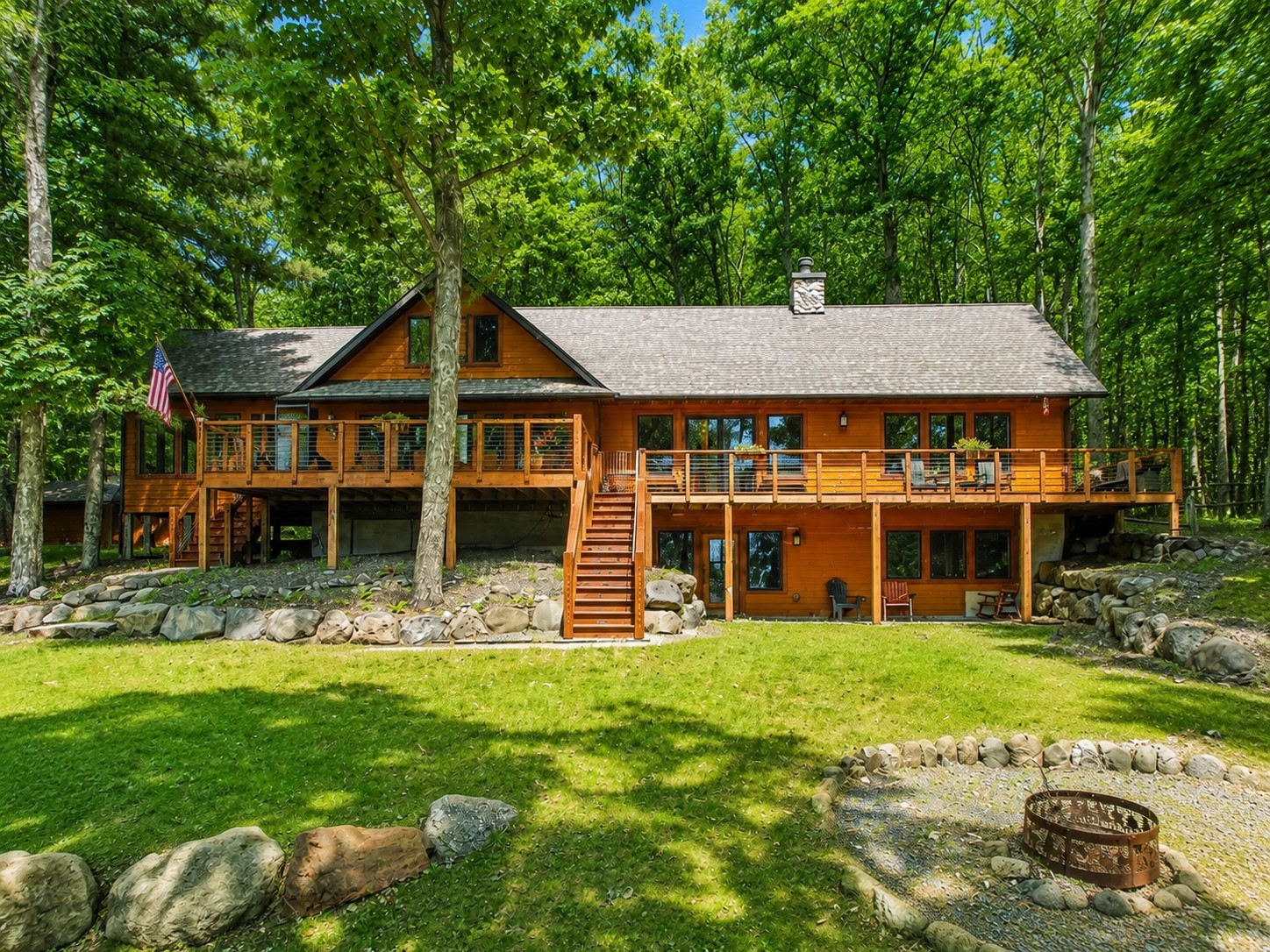 12635 N Neumaier Road Property Photo 1