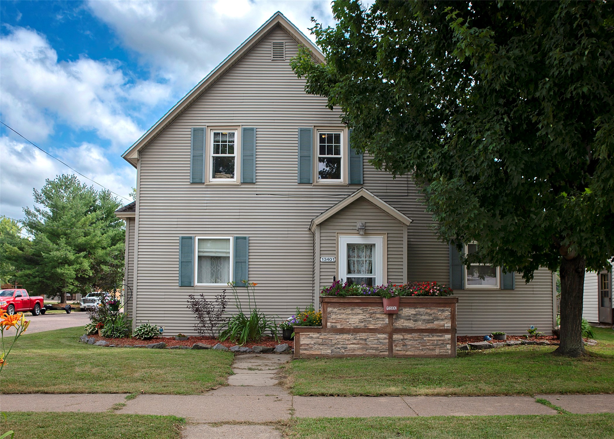 13401 Thomas Street Property Photo 1