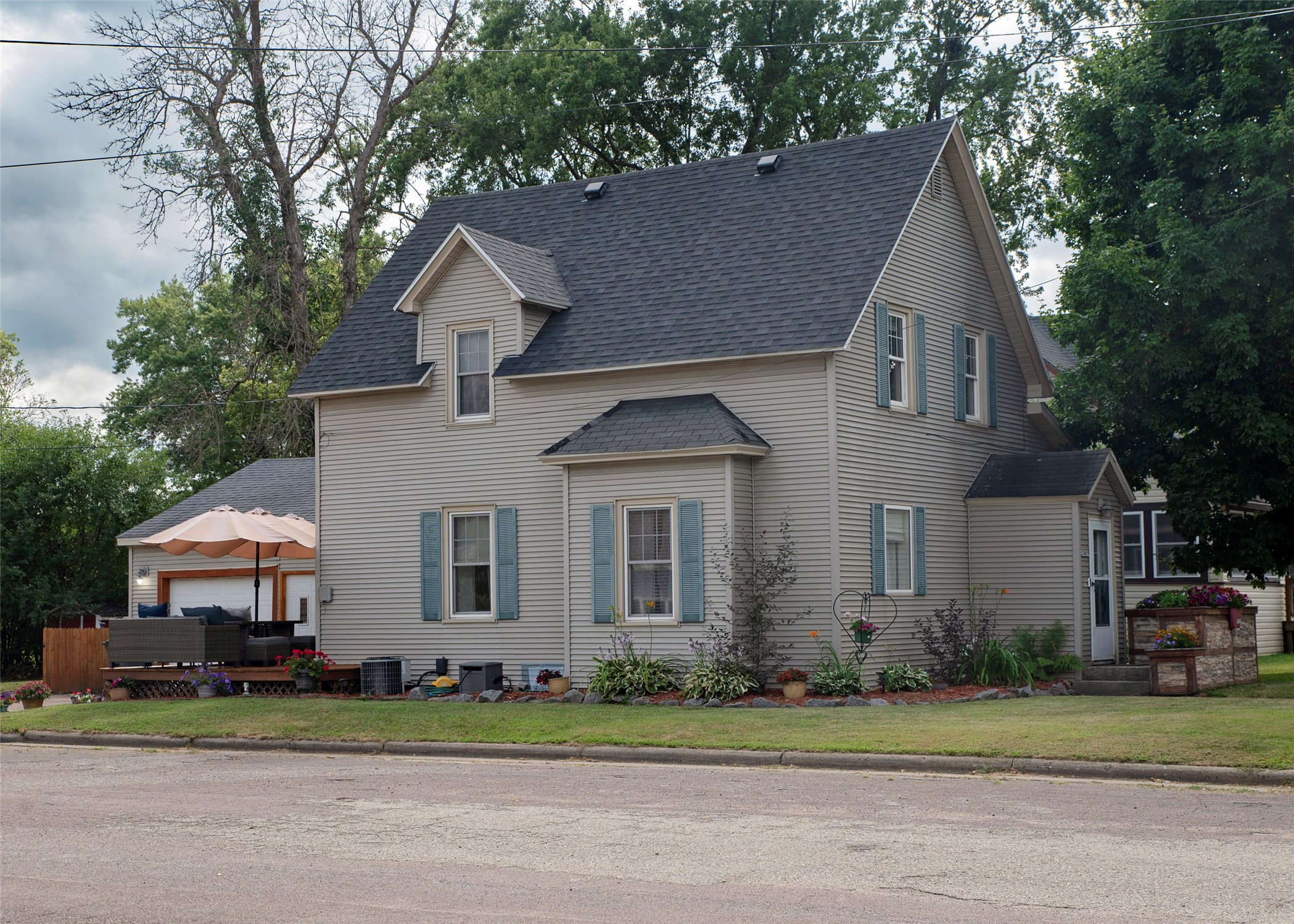 13401 Thomas Street Property Photo 4