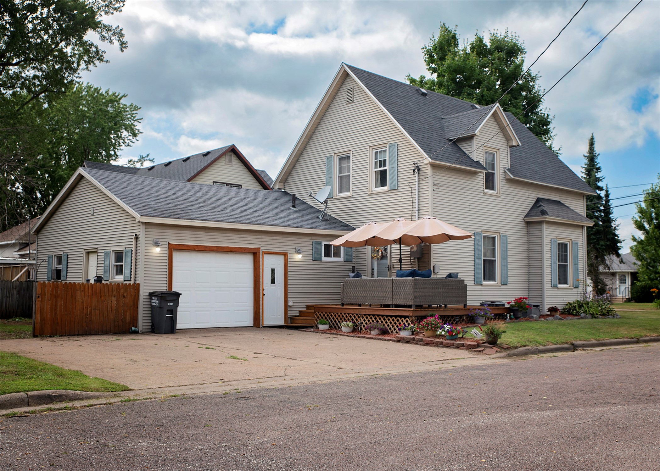 13401 Thomas Street Property Photo 7
