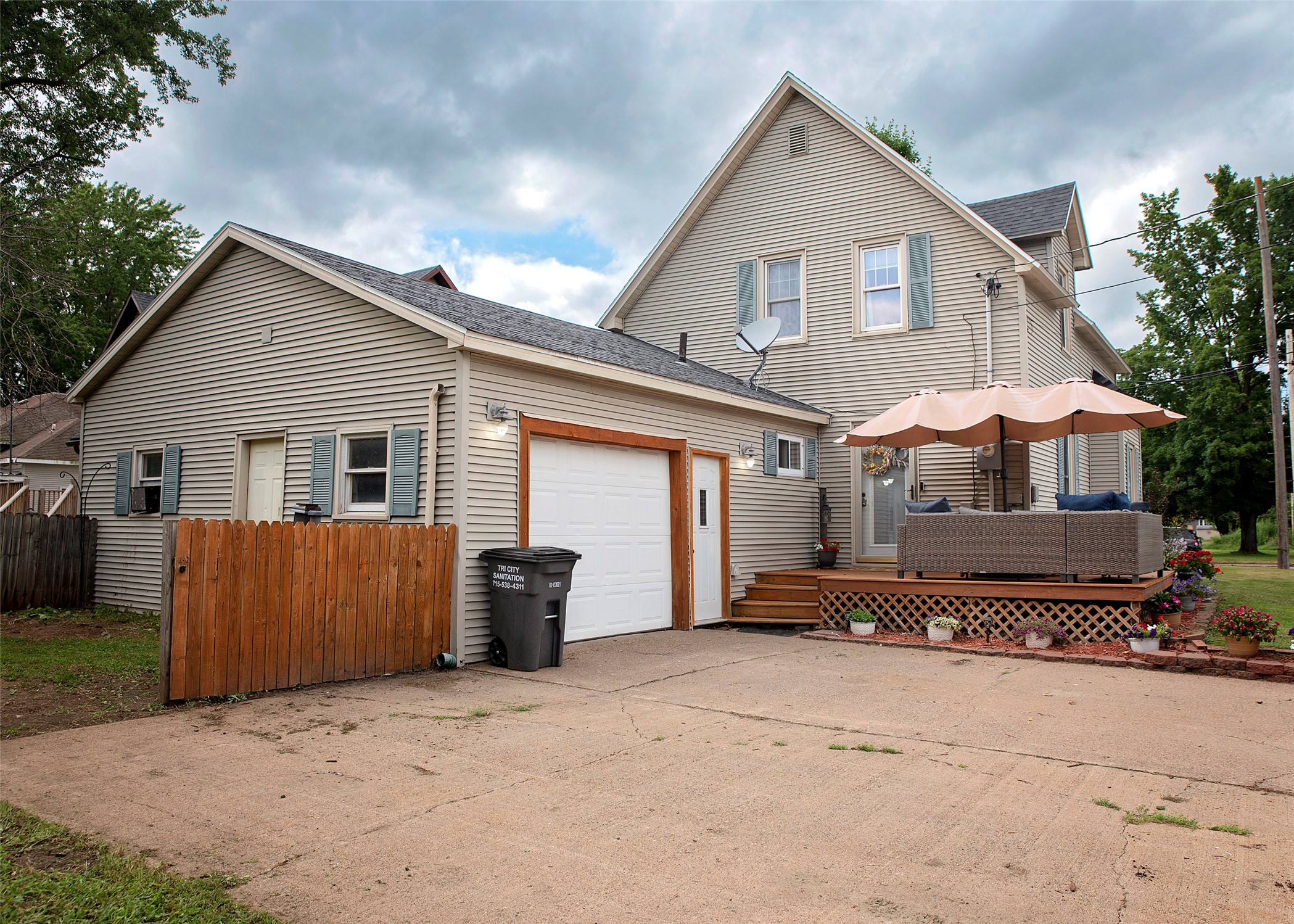 13401 Thomas Street Property Photo 8