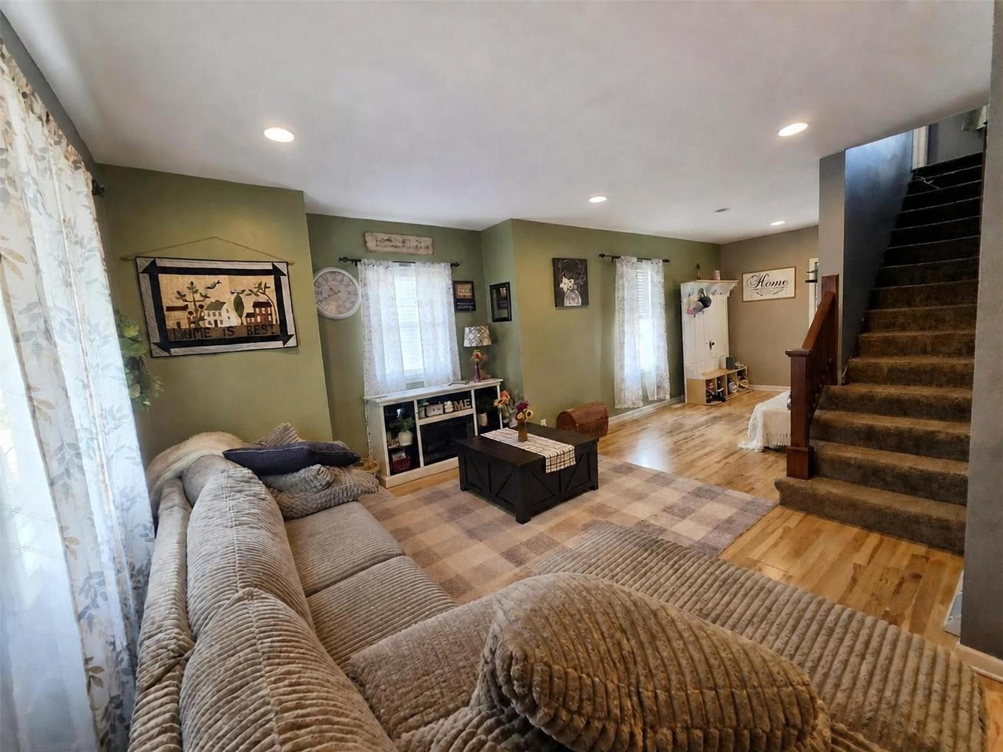 13401 Thomas Street Property Photo 17