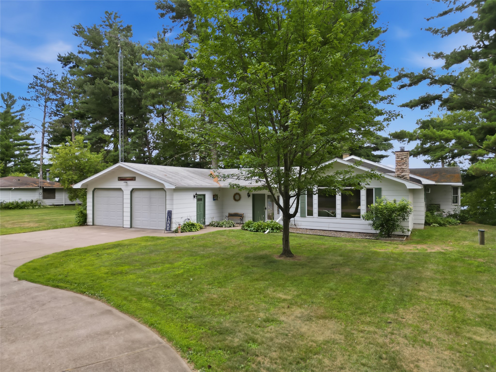 2639 7 1/2 Avenue Property Photo 1
