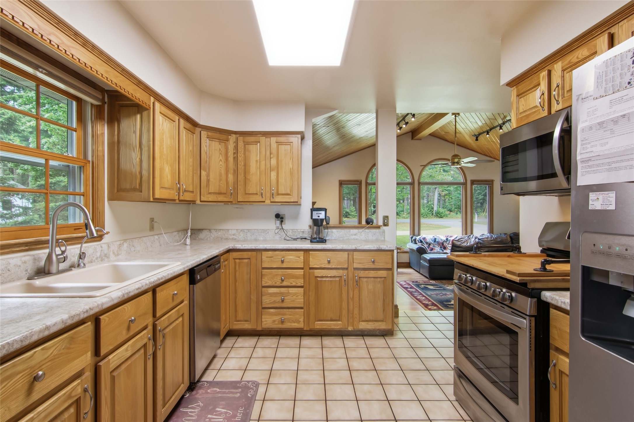 2639 7 1/2 Avenue Property Photo 8