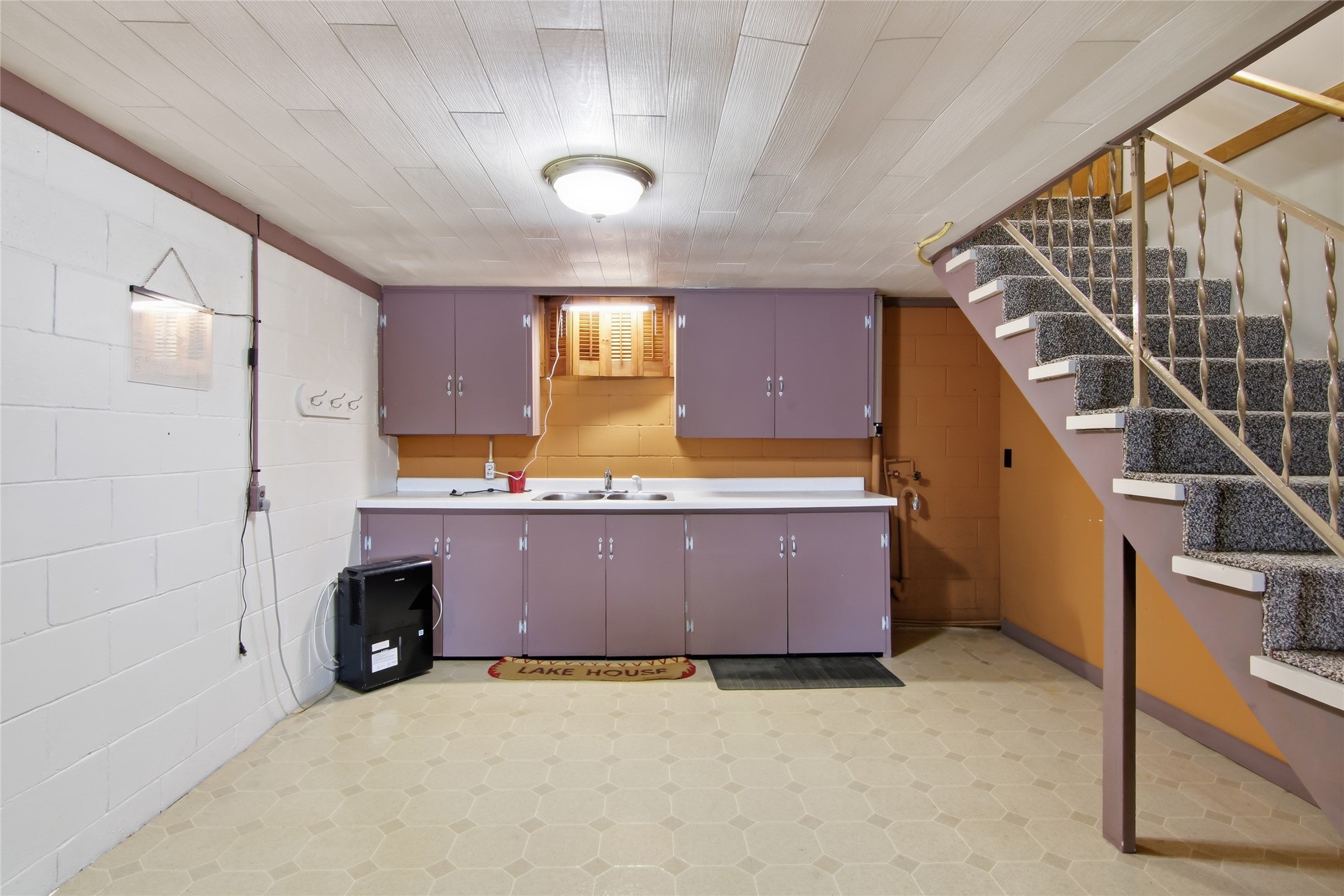 2639 7 1/2 Avenue Property Photo 21