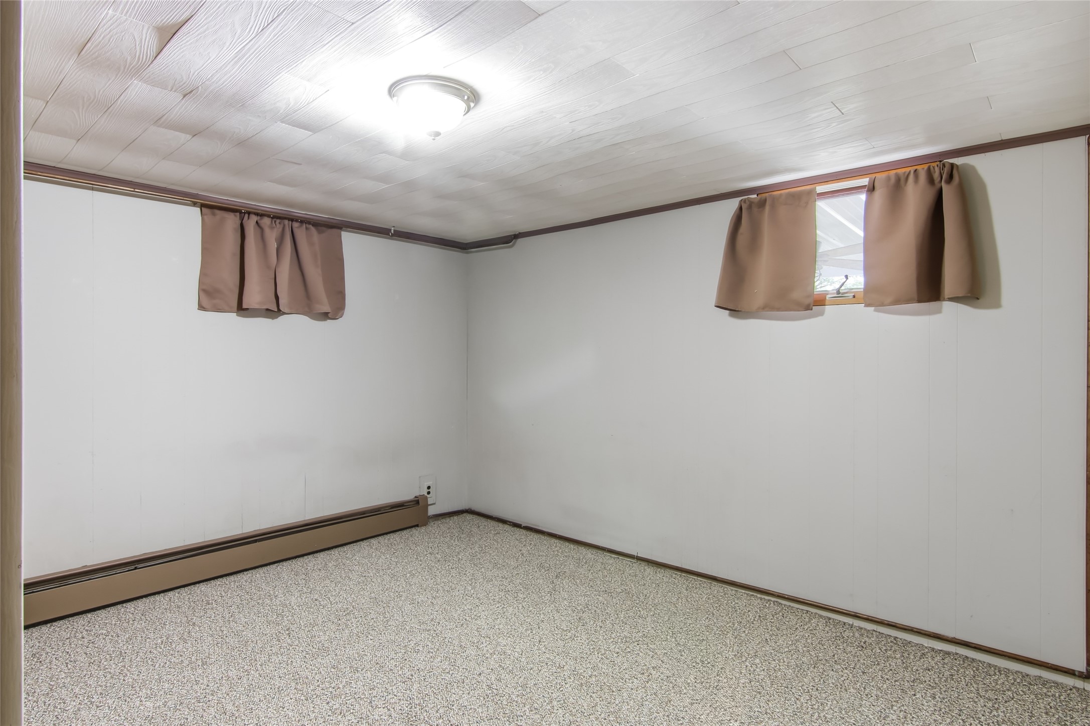 2639 7 1/2 Avenue Property Photo 22
