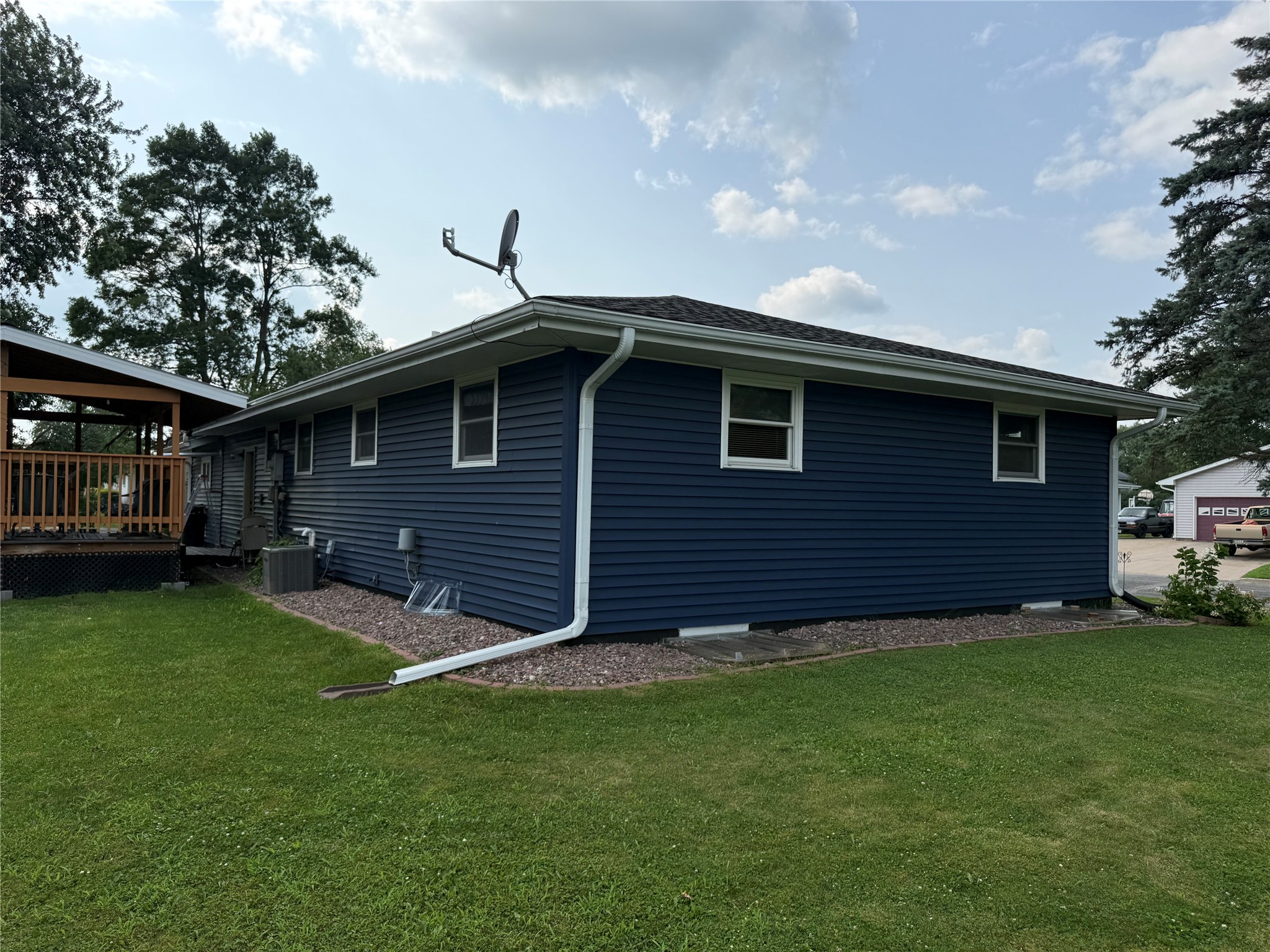 1125 Pleasant Avenue Property Photo 4