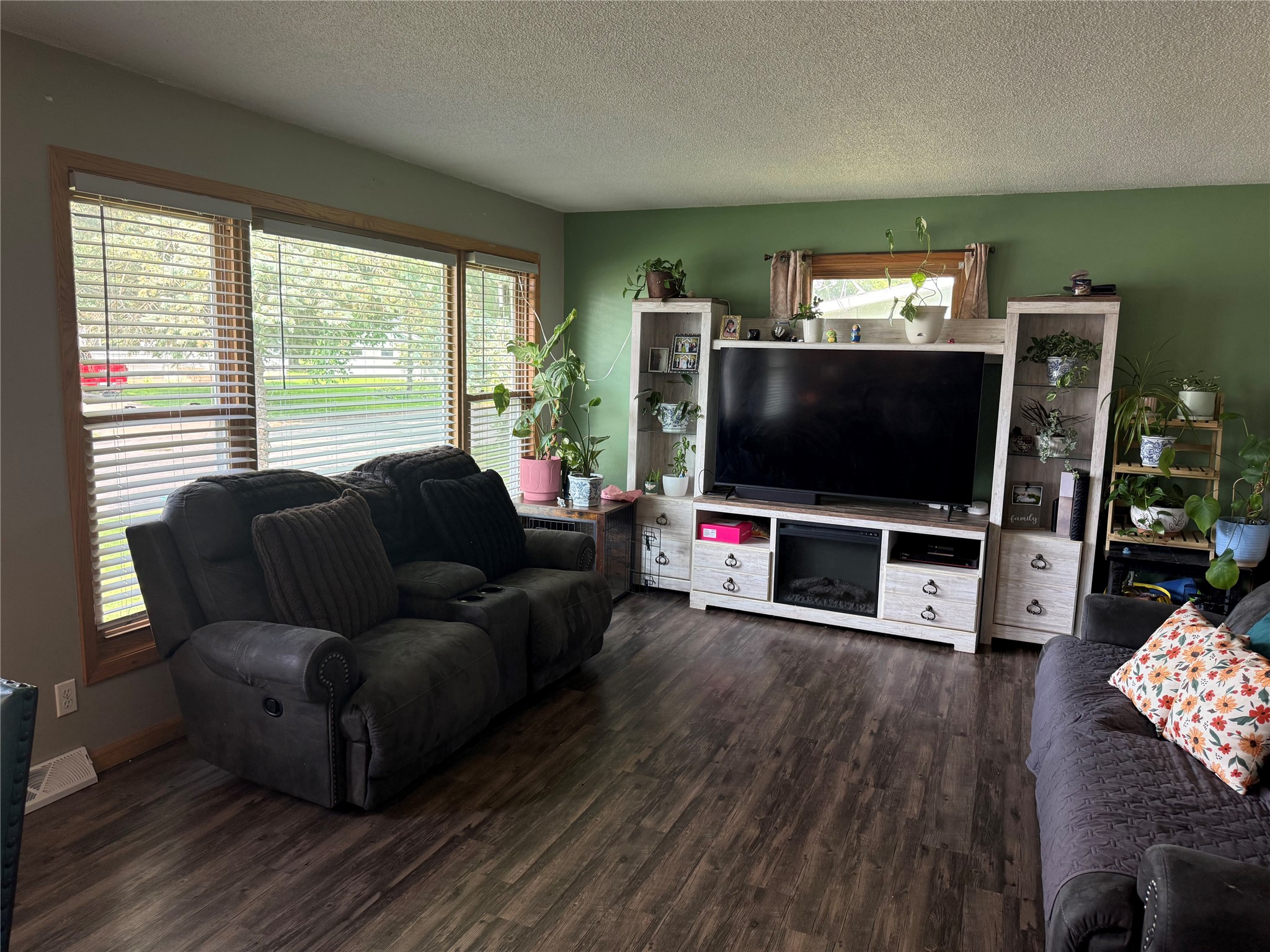 1125 Pleasant Avenue Property Photo 9