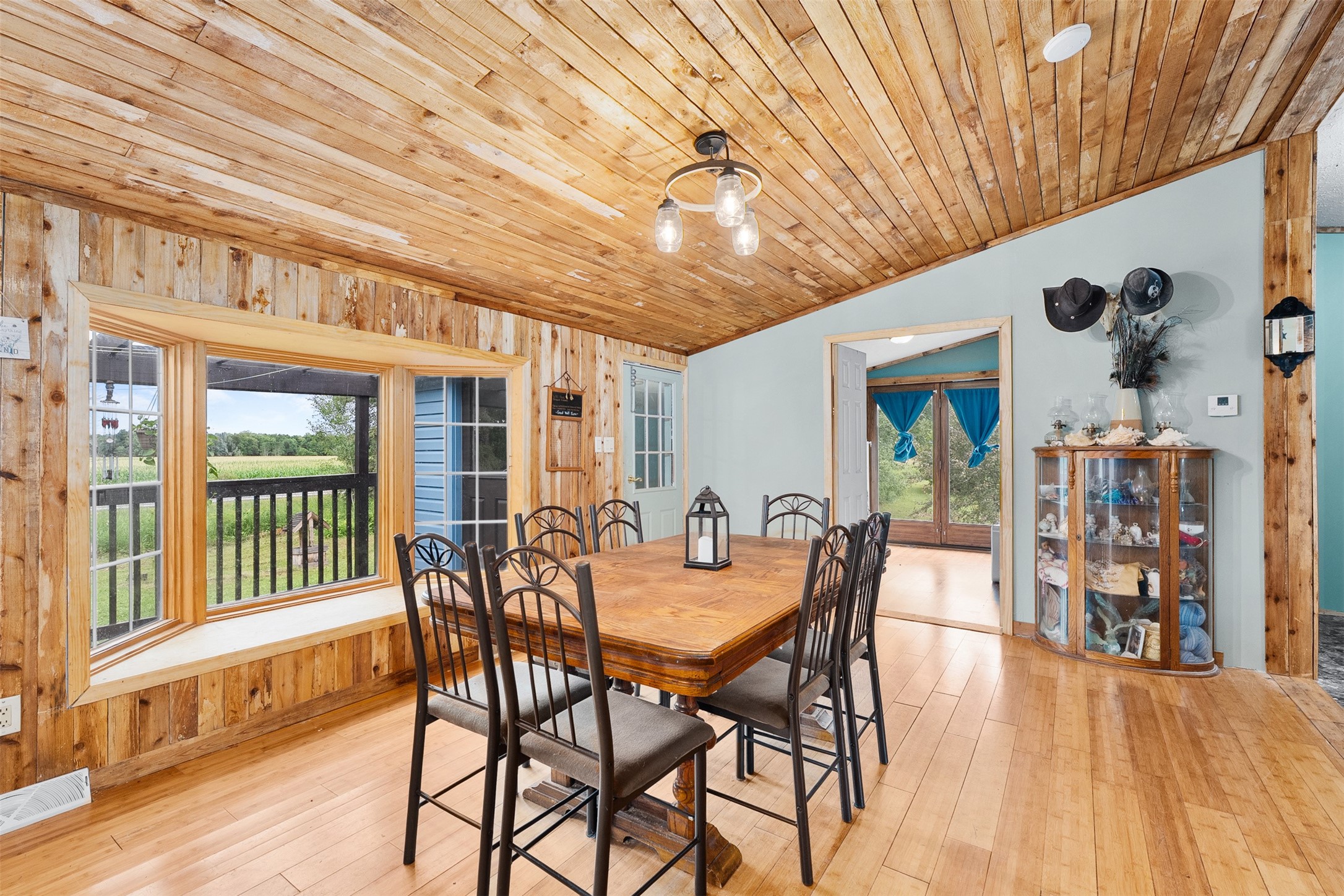 17028 W State Highway 64 Property Photo 5