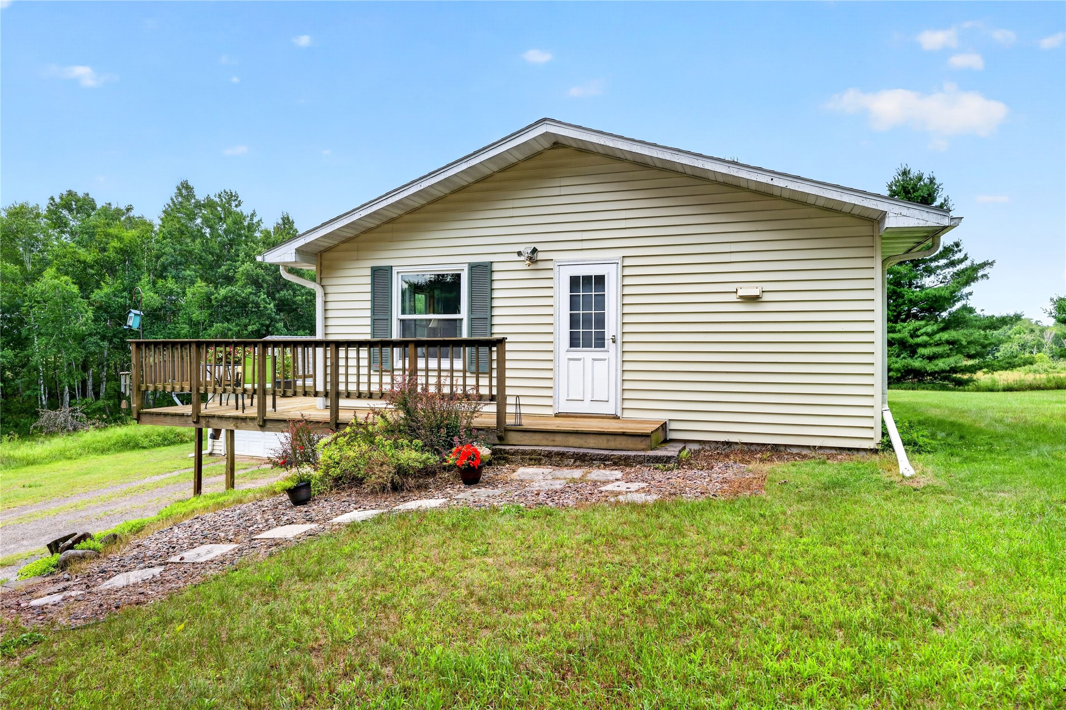 N2579 Willow Trail Property Photo 4