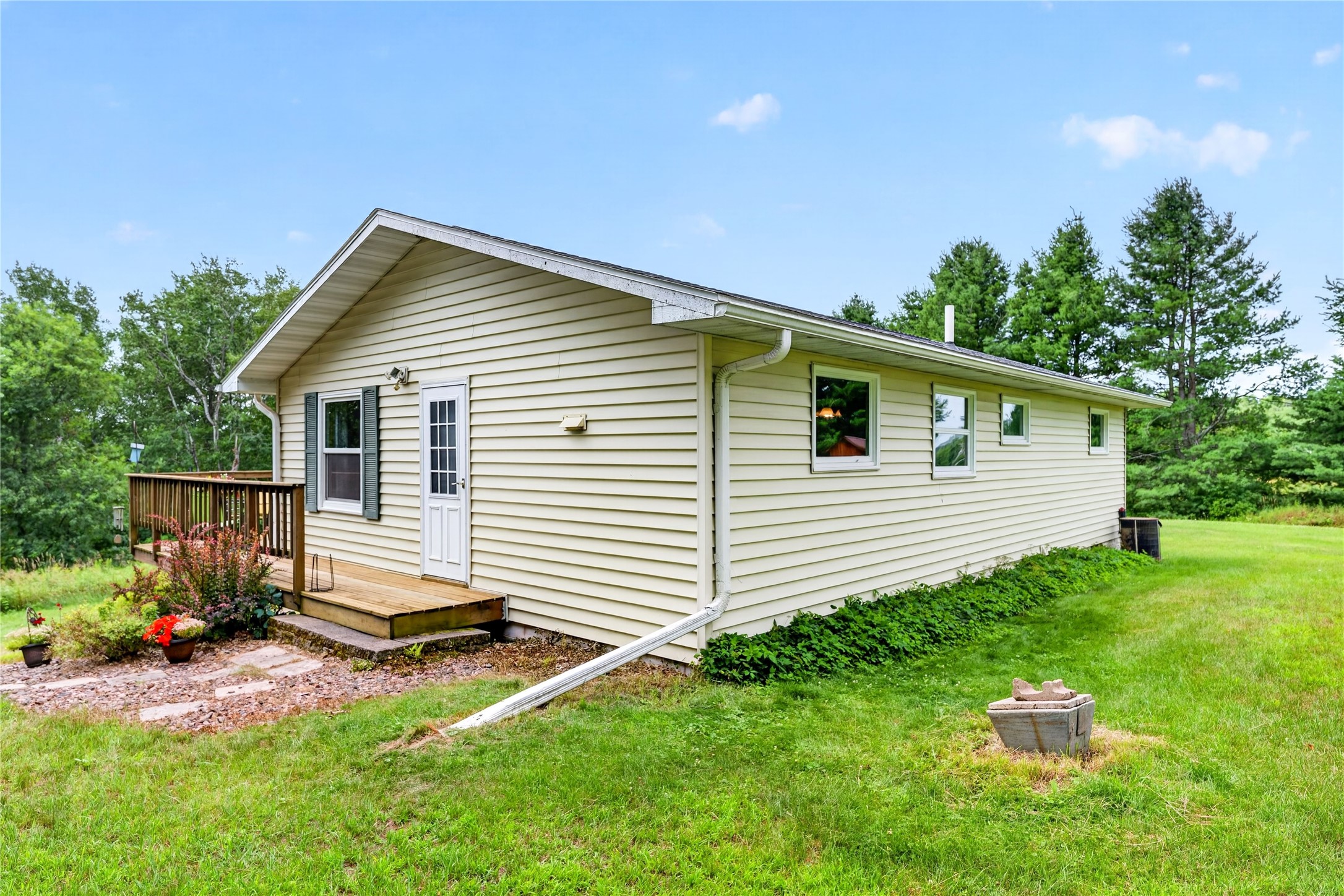 N2579 Willow Trail Property Photo 5