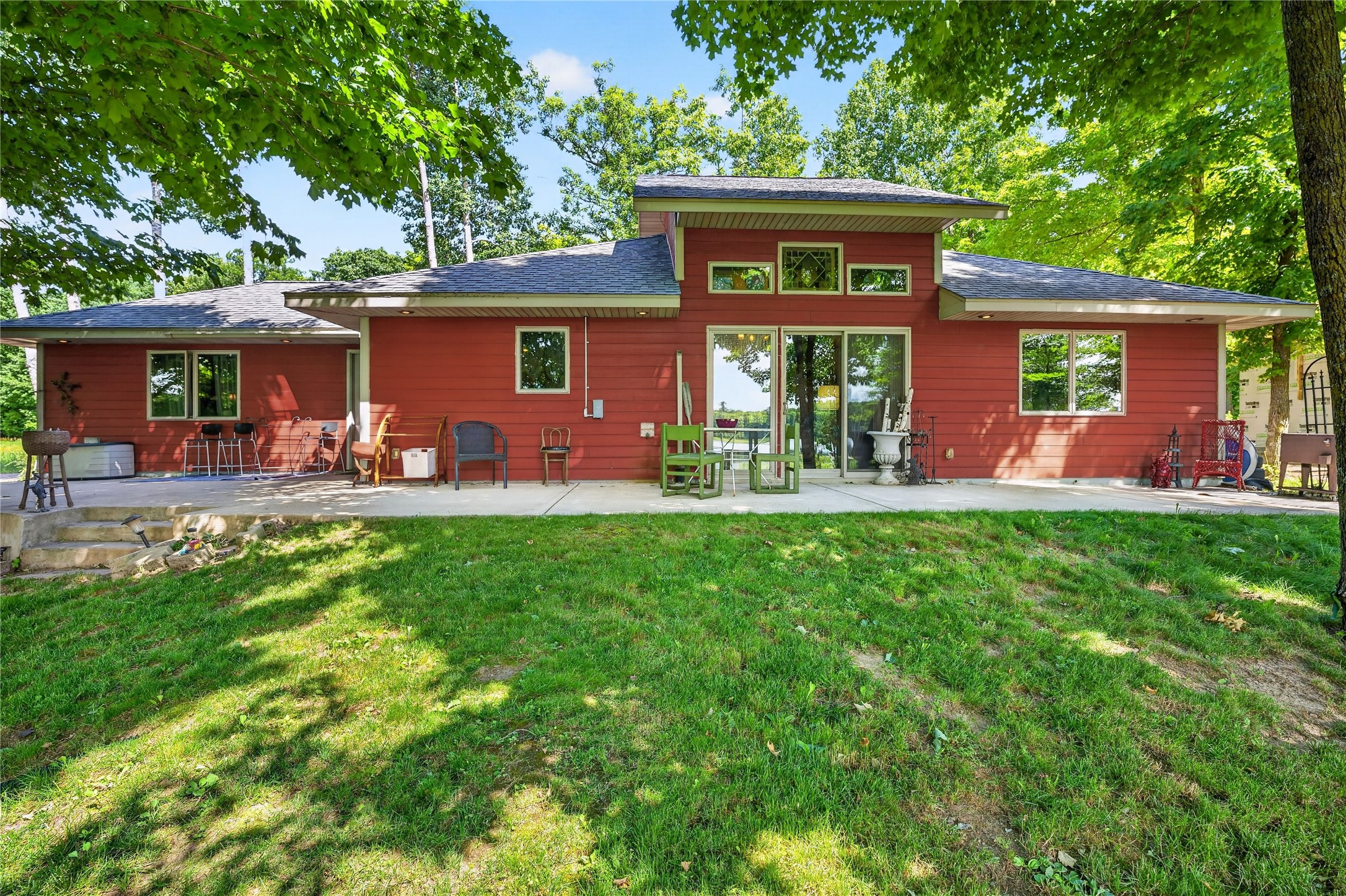 318 Wennenberg Shore Drive Property Photo 8