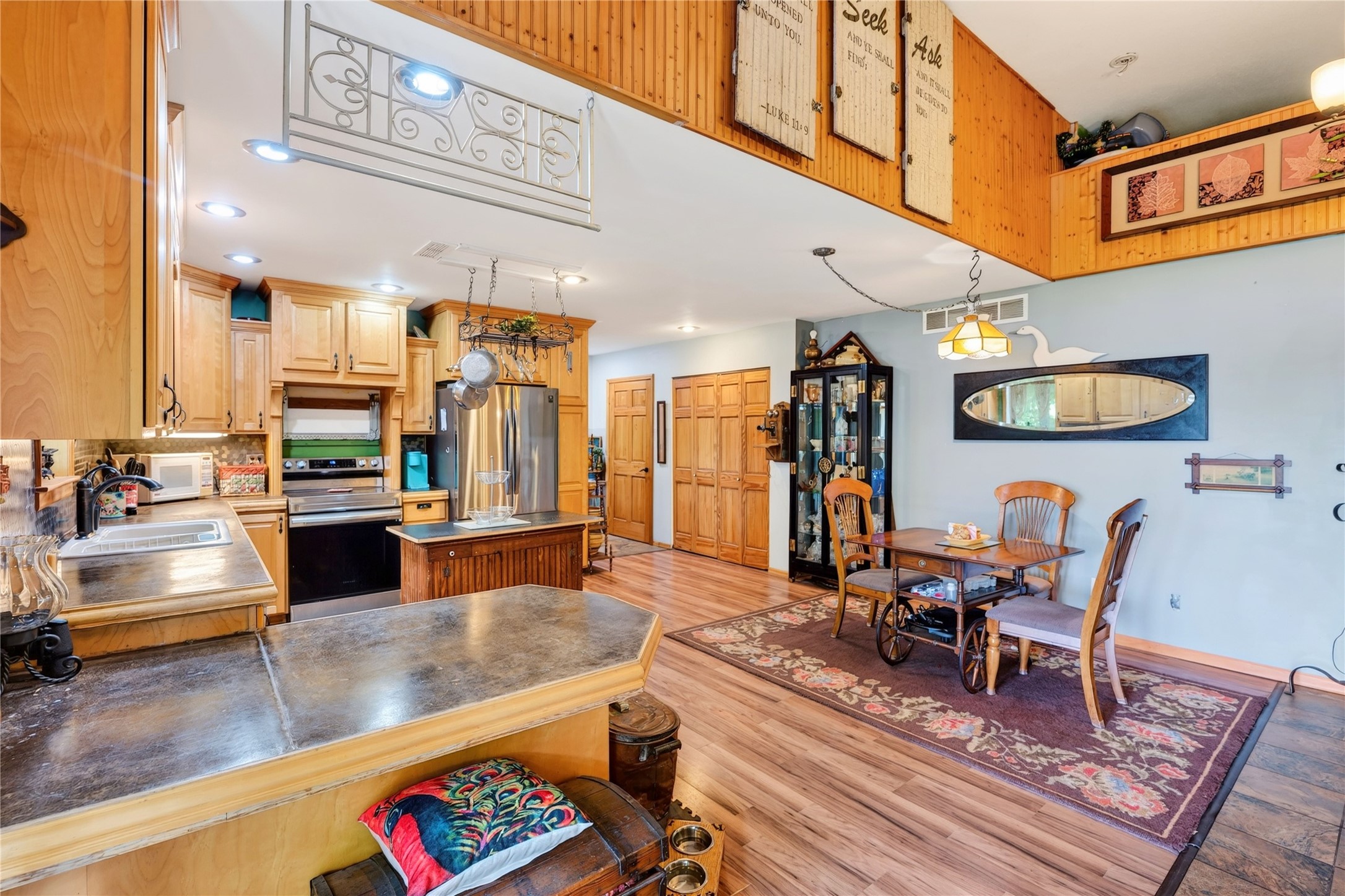 318 Wennenberg Shore Drive Property Photo 9