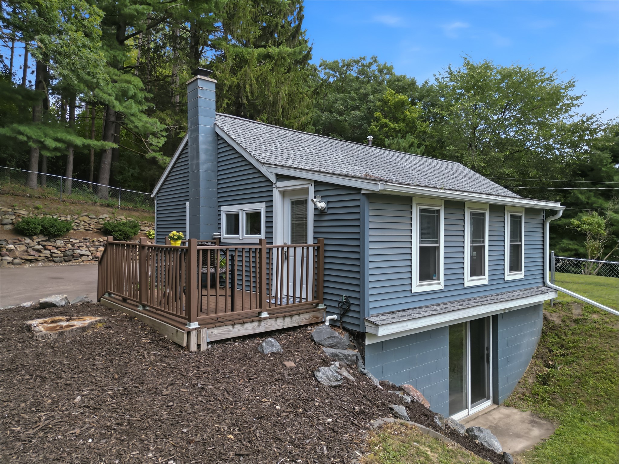 2634 South Slope Terrace Property Photo 4