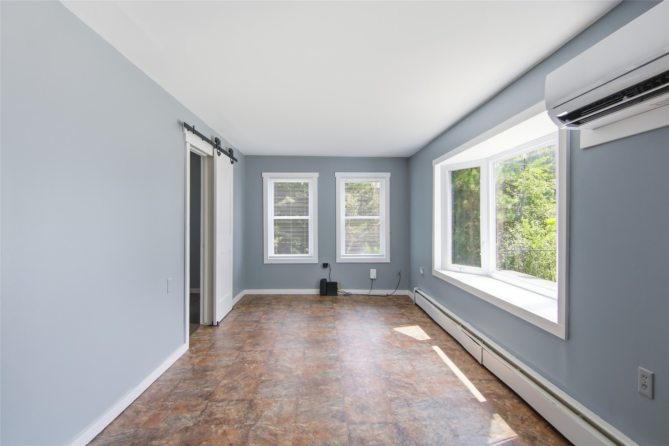 2634 South Slope Terrace Property Photo 9