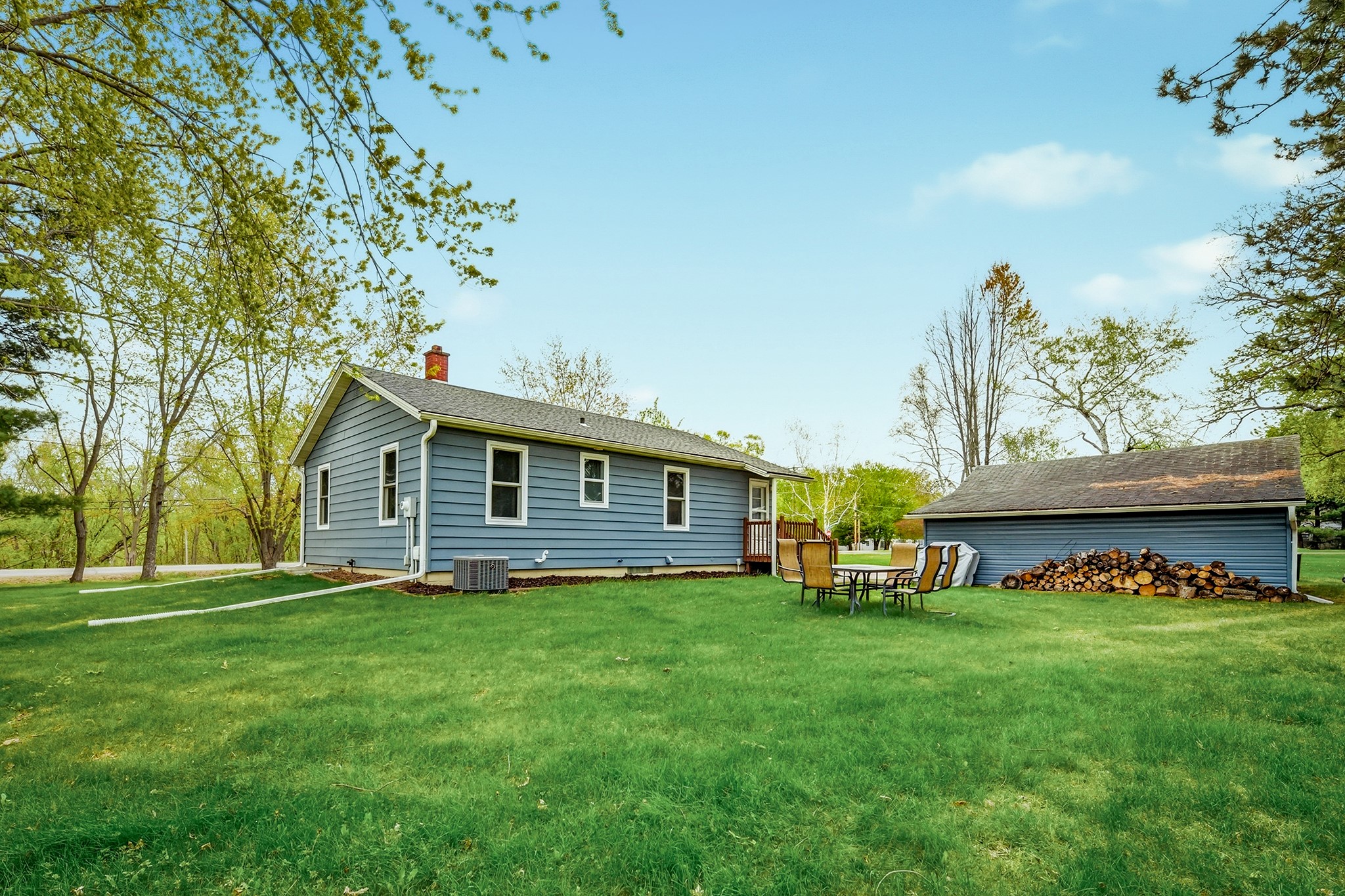 16597 County Highway J Property Photo 4