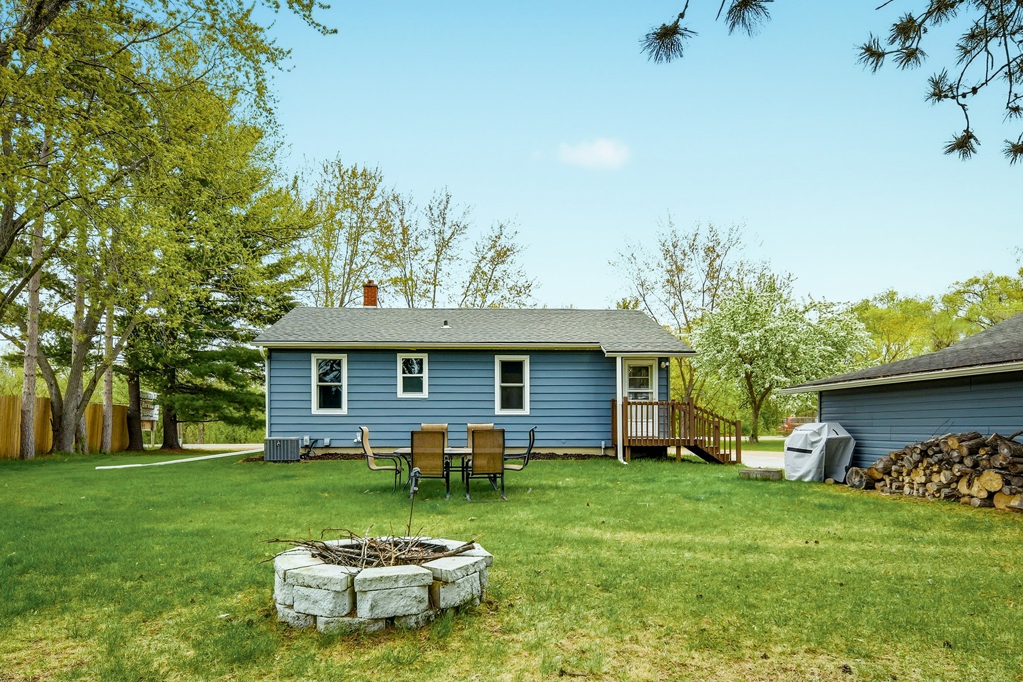 16597 County Highway J Property Photo 5