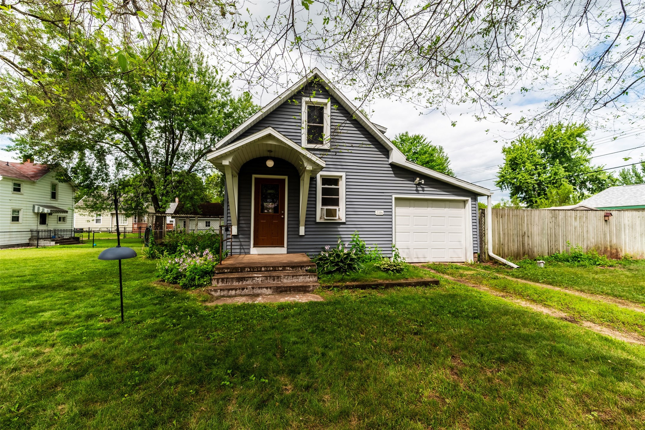 2316 6th Street Property Photo 1
