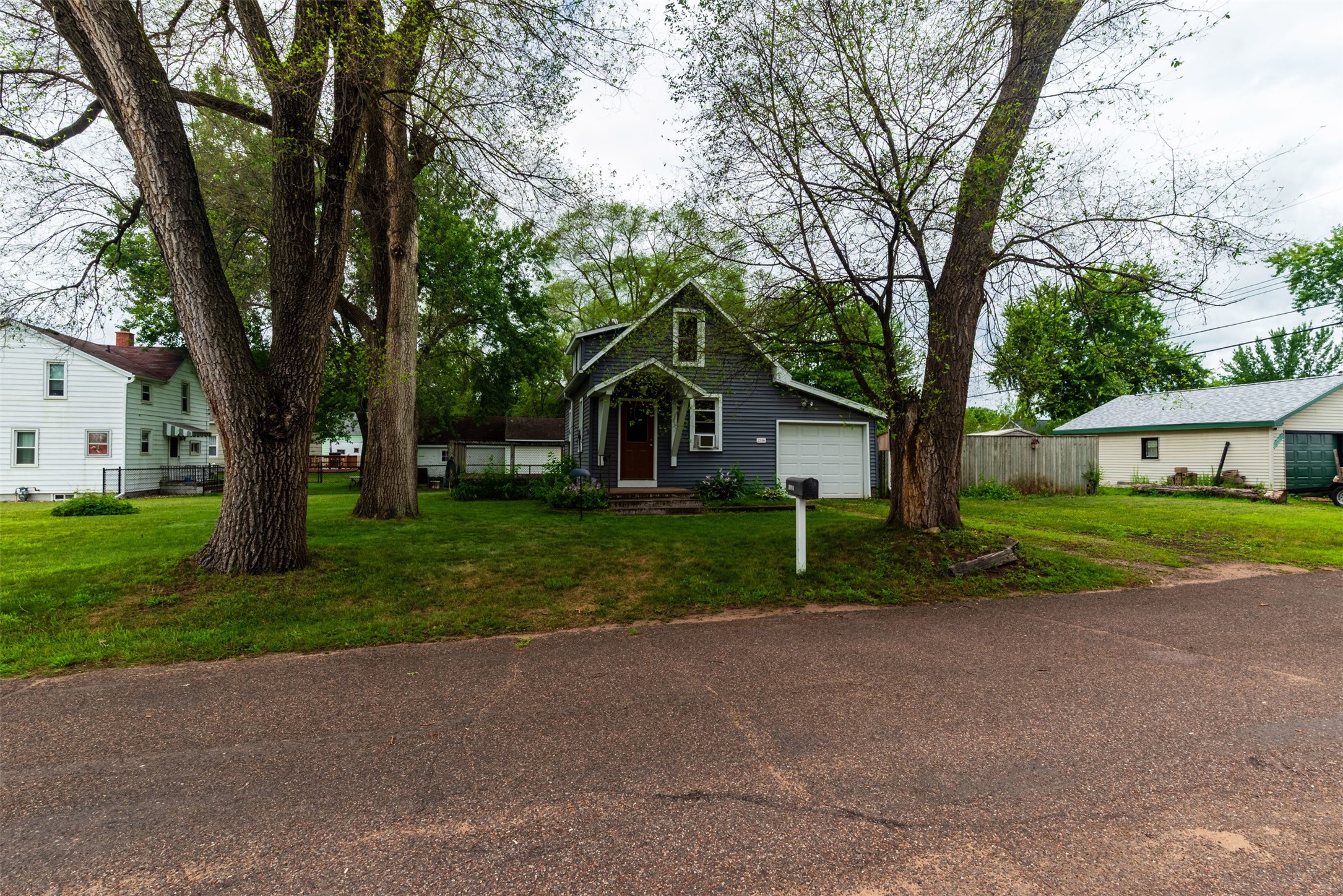2316 6th Street Property Photo 2