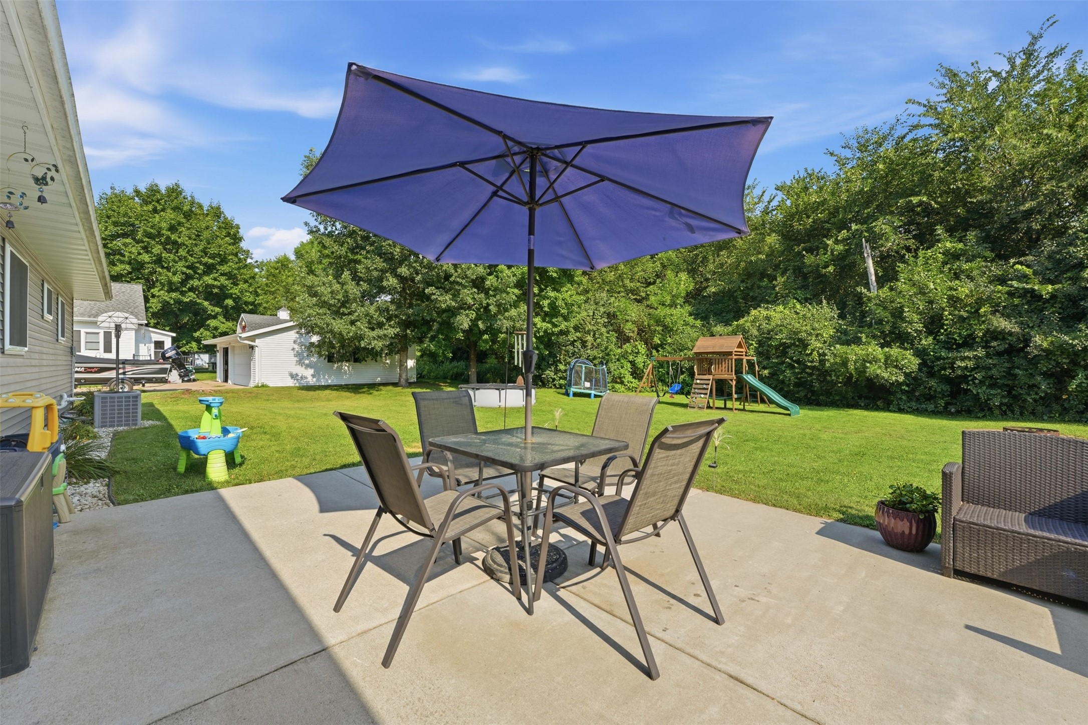 2624 Vine Street Property Photo 30