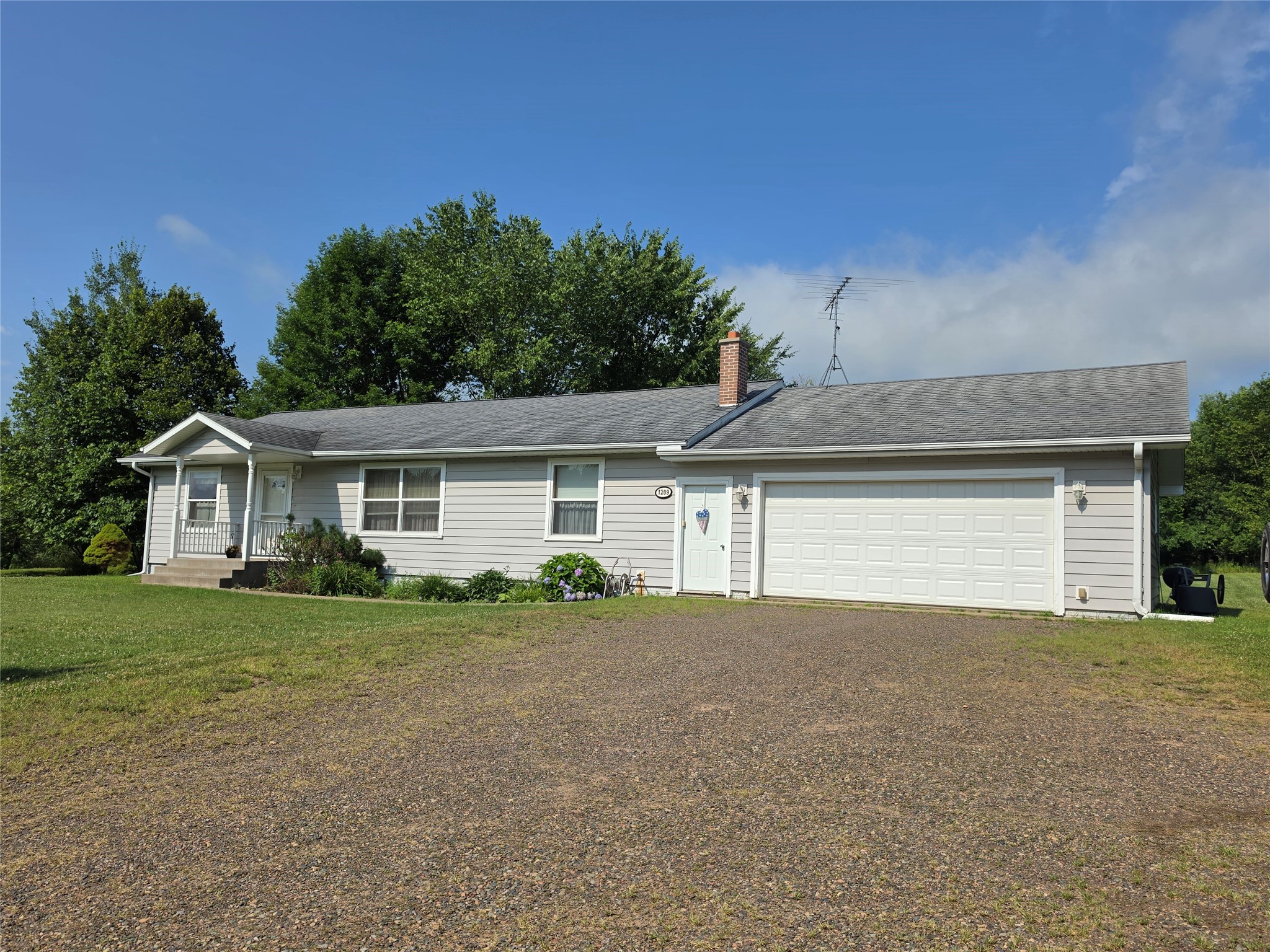 1209 132nd Street Avenue B Property Photo 3