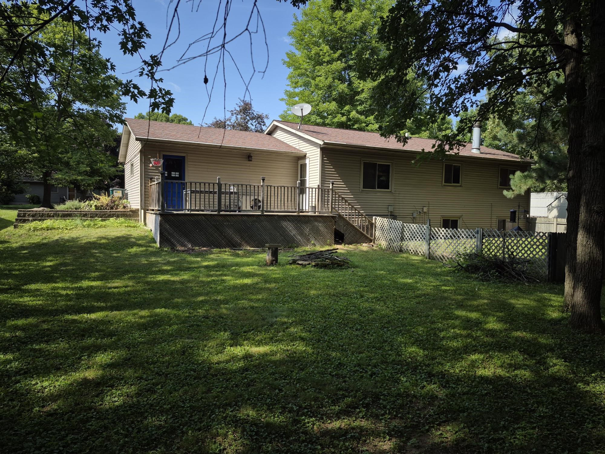 809 Kimberly Drive Property Photo 4